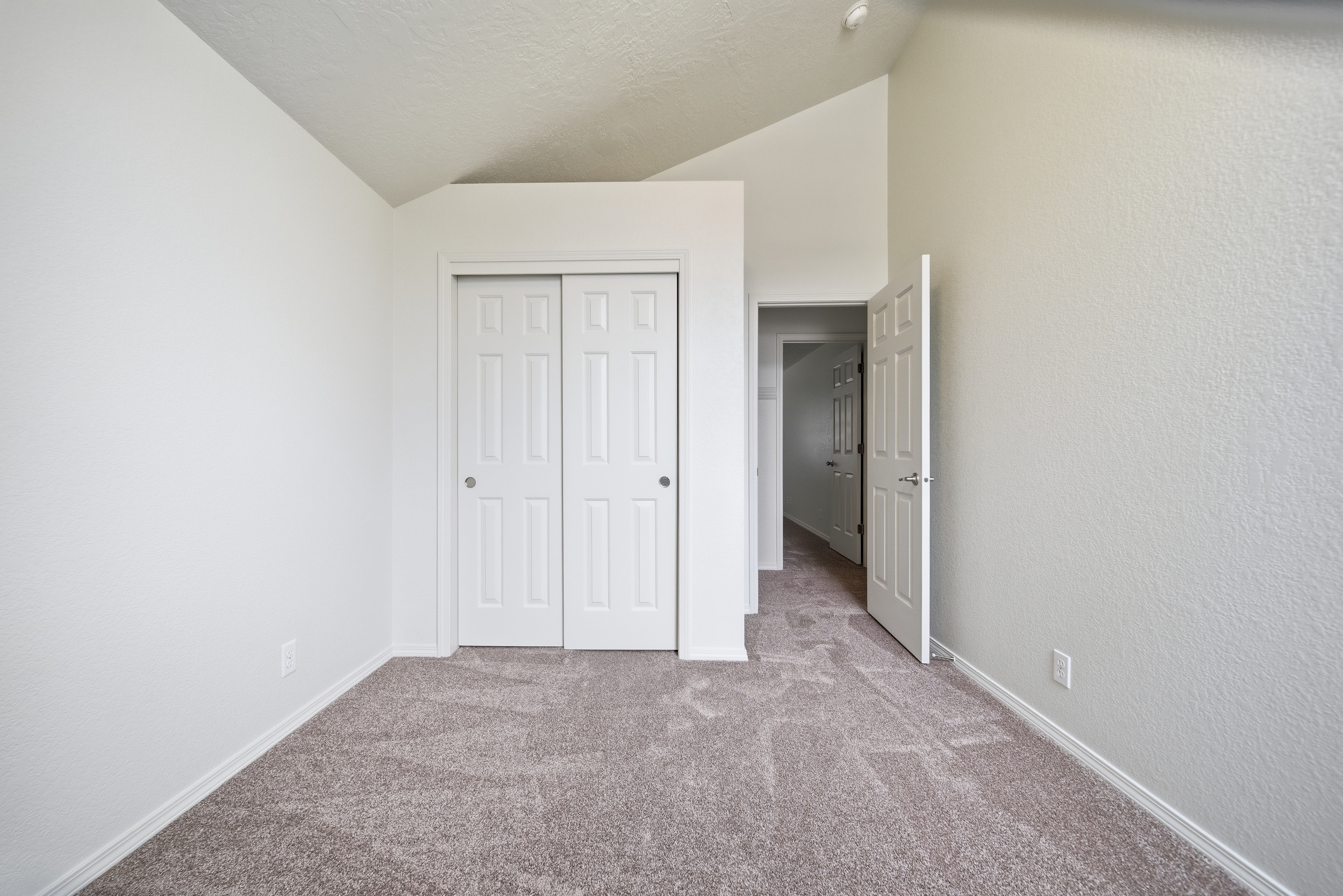 Photo 4 of 30 of 691 N Tidwell Way, Meridian, ID