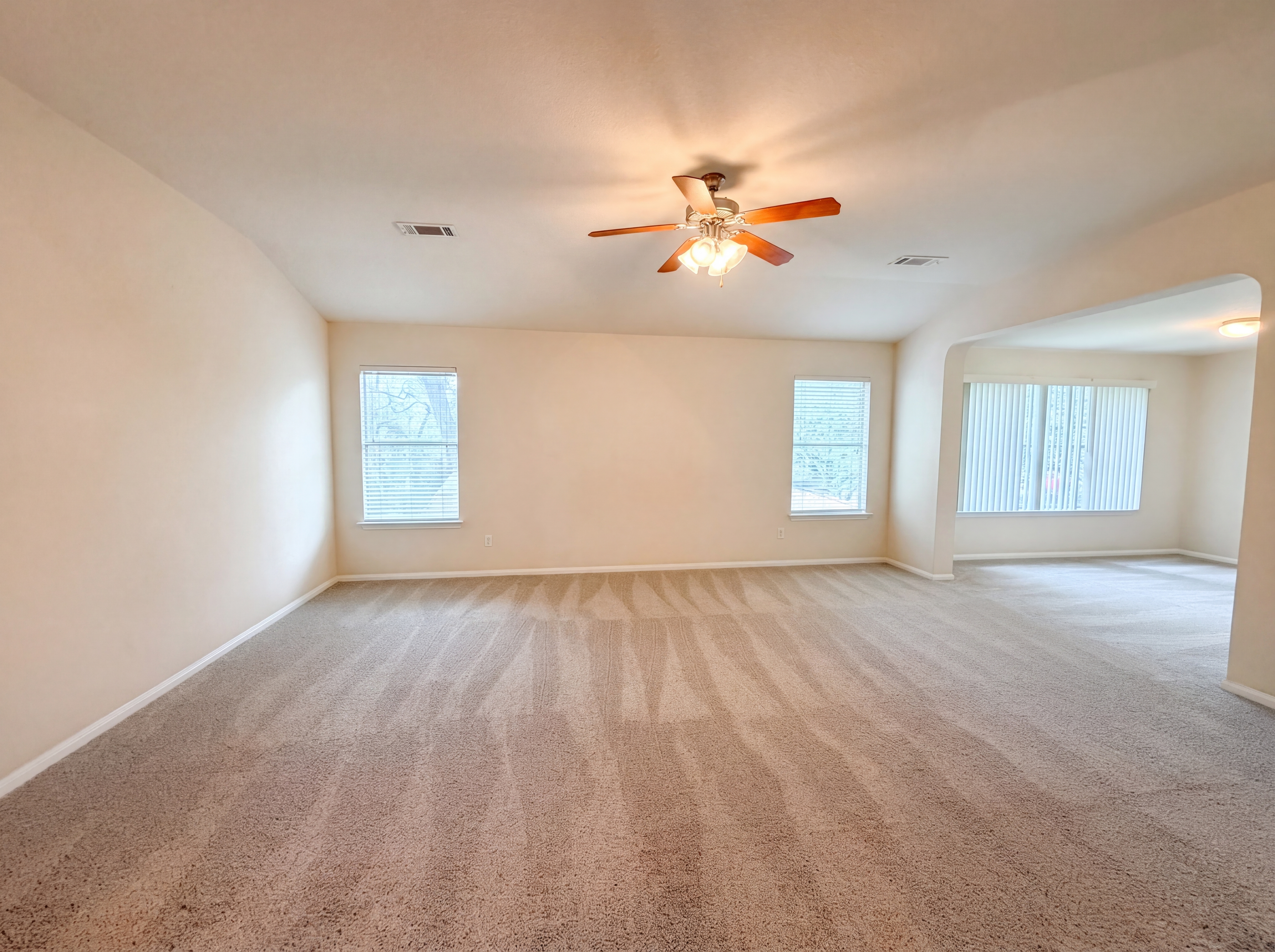 Photo 8 of 21 of 312 Crowfoot Dr, Harker Heights, TX