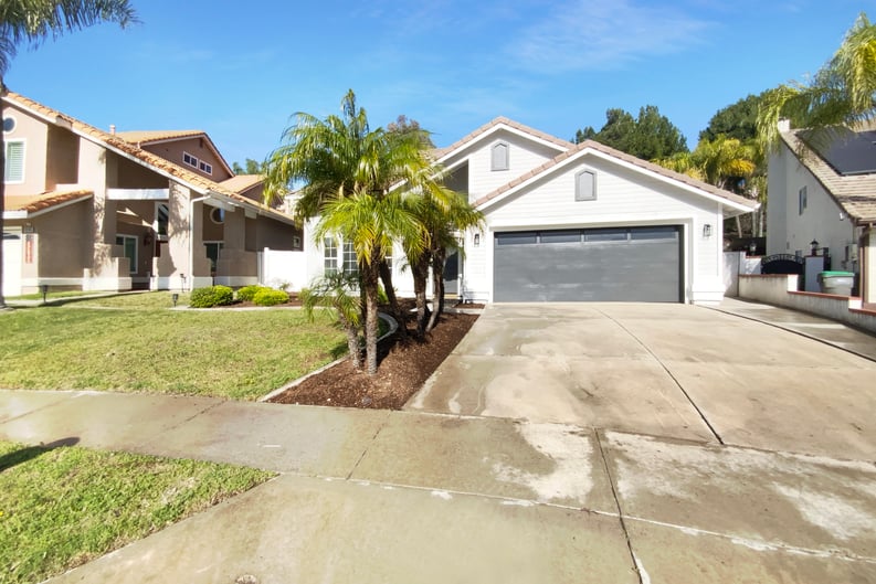 Property photo 1 of 3303 Deaver Dr