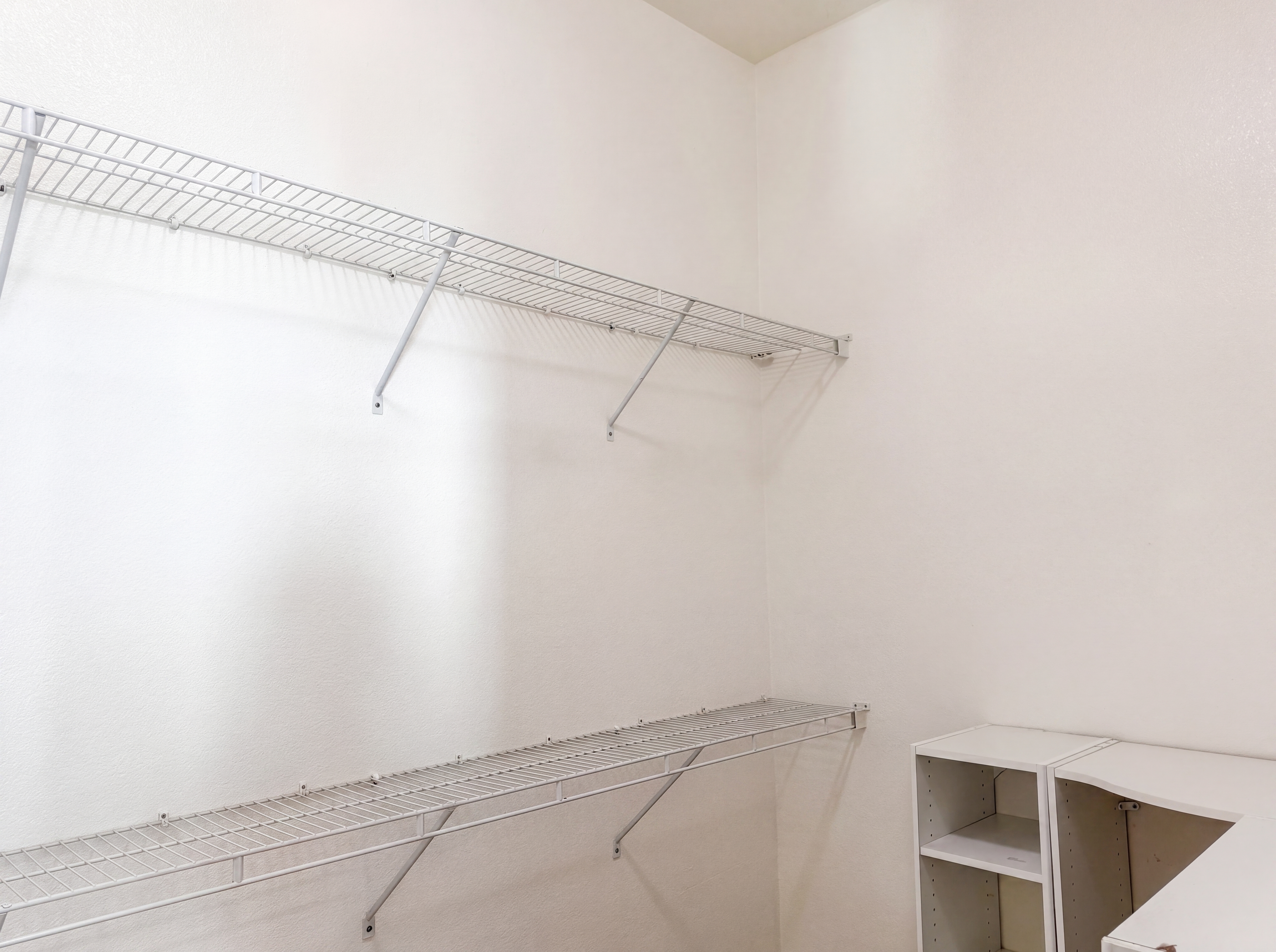 Photo 35 of 51 of 1401 Grey Owl Cir, Roseville, CA