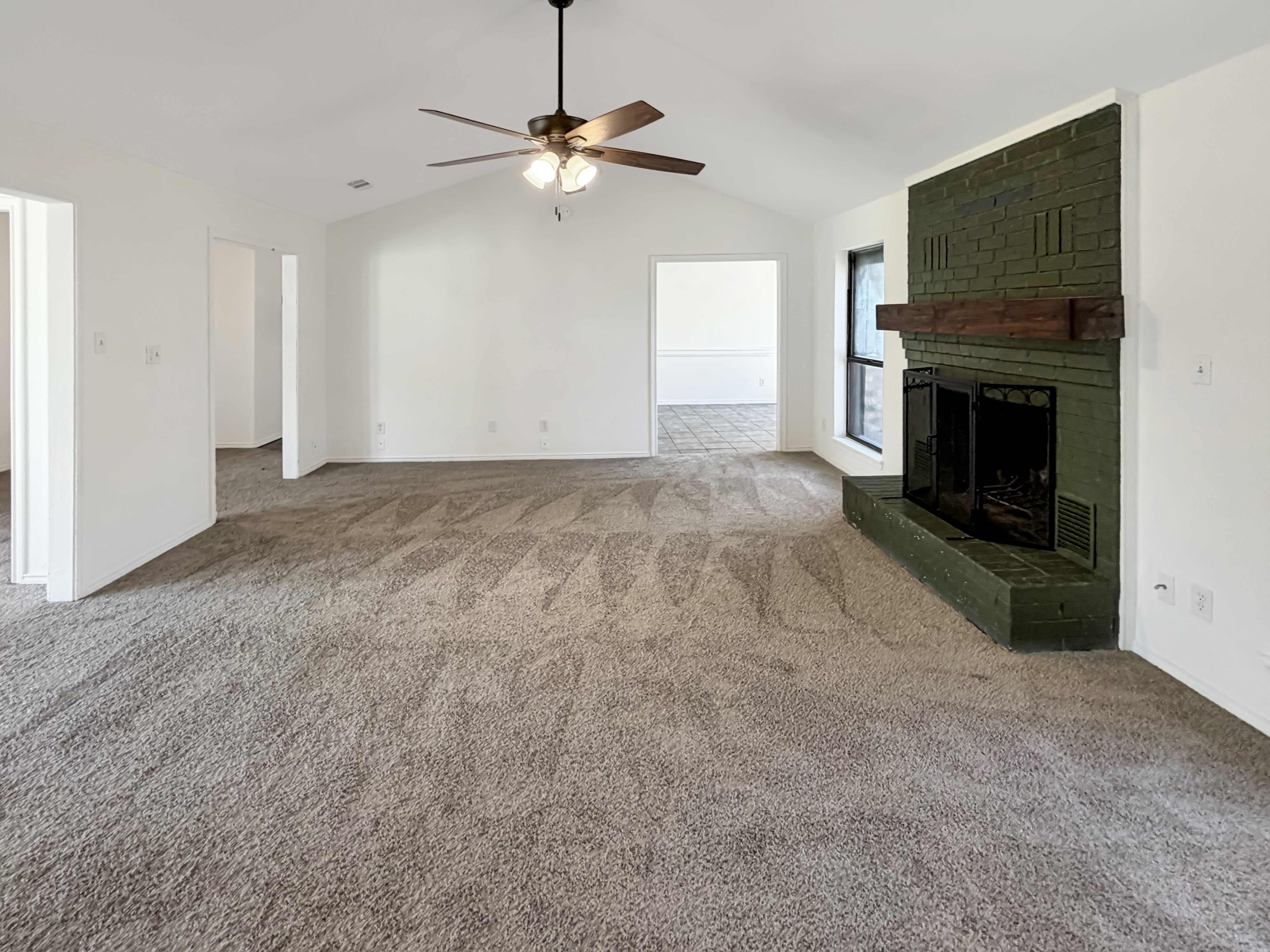 Photo 3 of 24 of 1106 N Atkins Dr, Celeste, TX