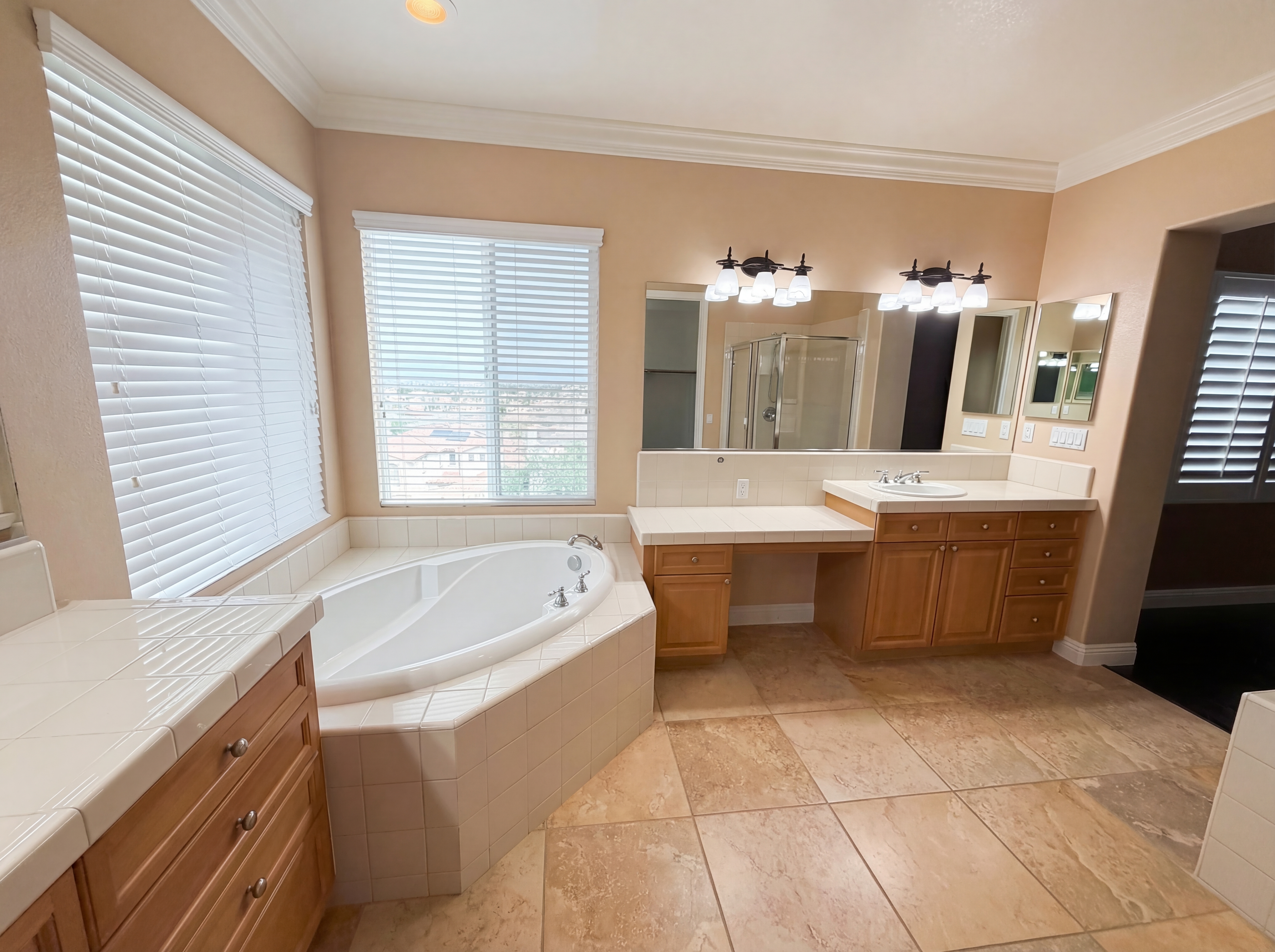 Photo 12 of 60 of 23 Plaza Modena, Lake Elsinore, CA