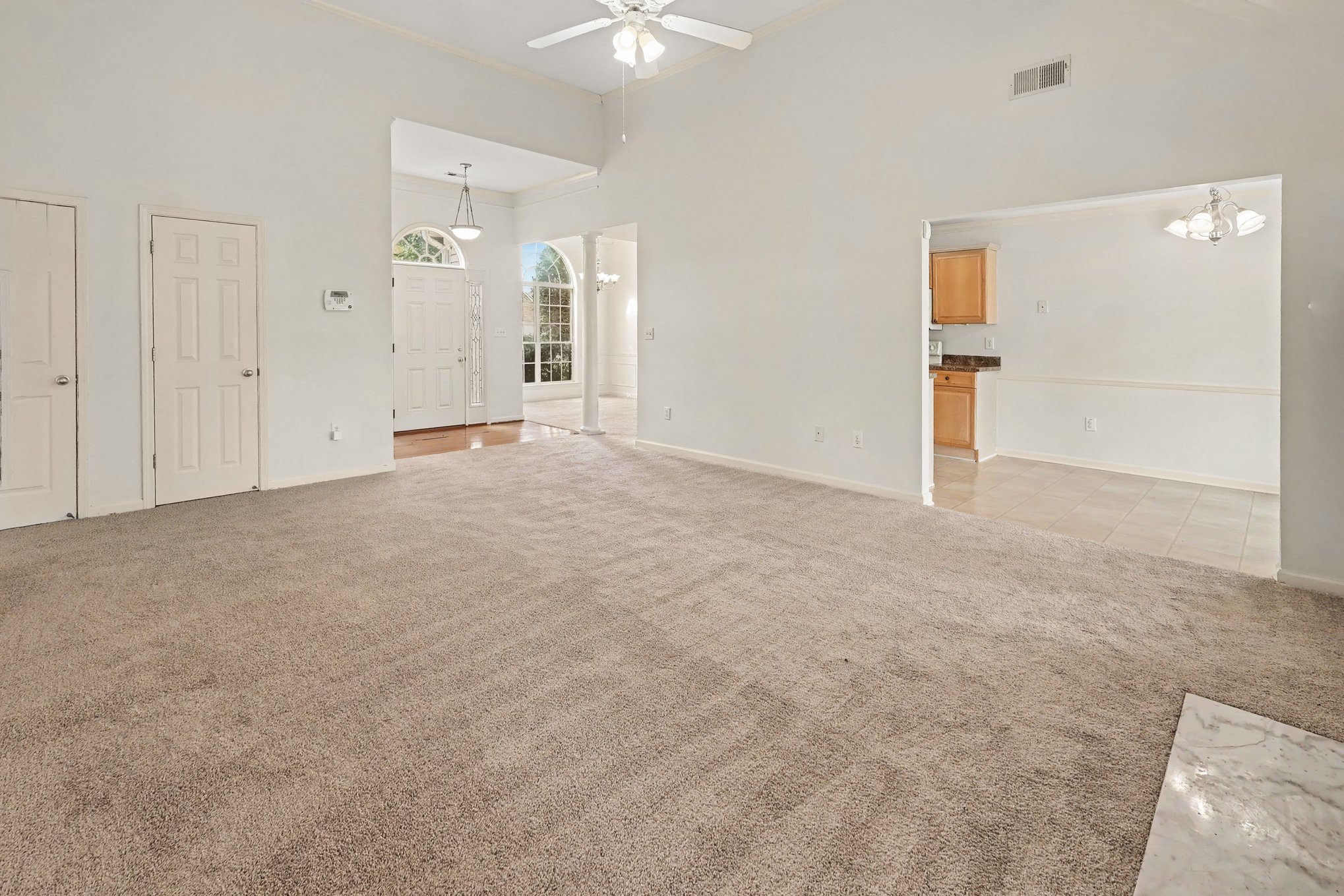 Photo 6 of 19 of 724 Barkley Cir, Alabaster, AL