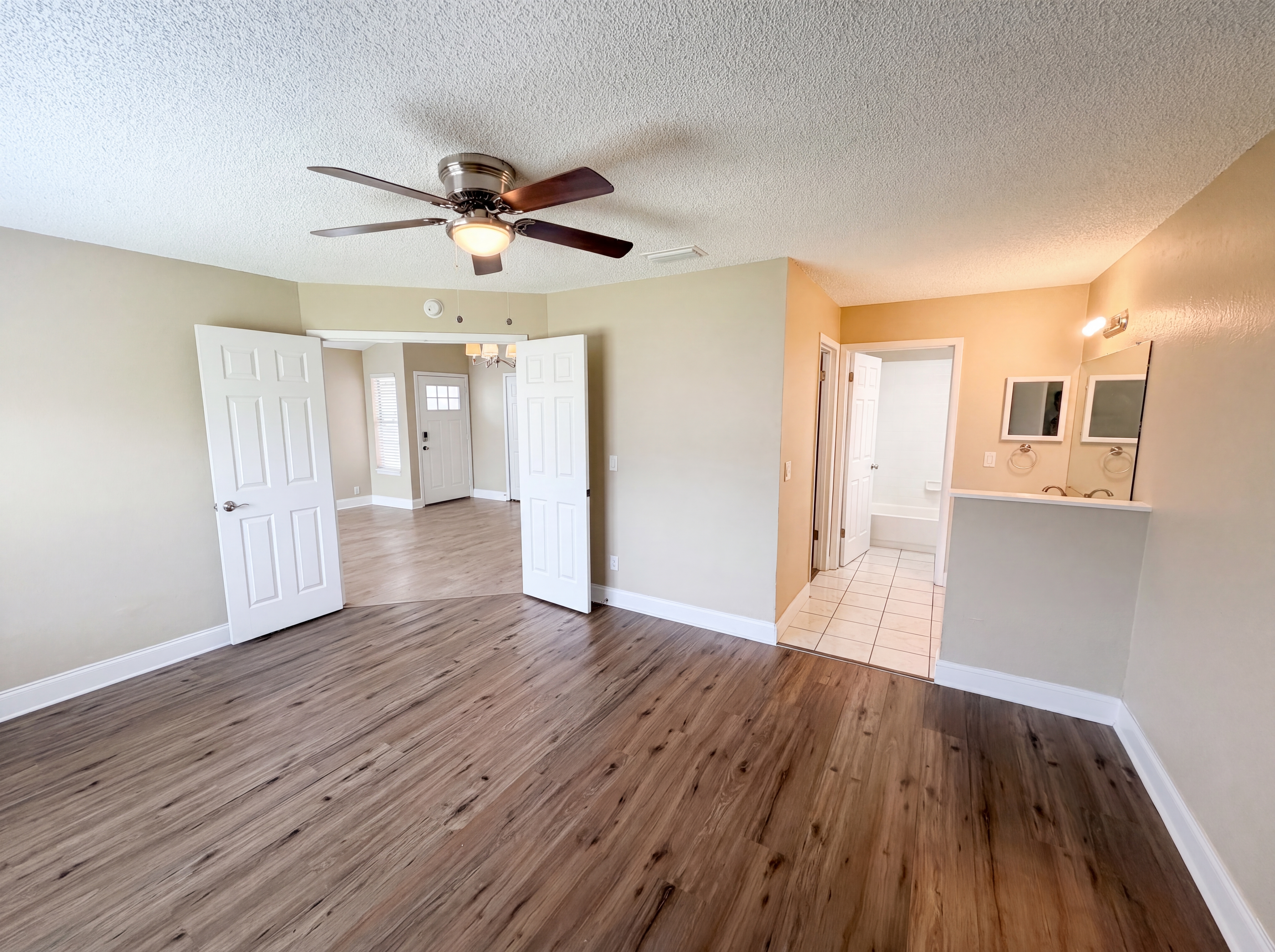 Photo 9 of 25 of 5447 Blueberry Dr, Orlando, FL