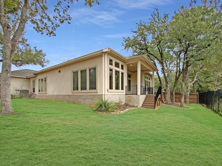 Photo 7 of 31 - 512 Judge Fisk Dr, Leander, TX 78641