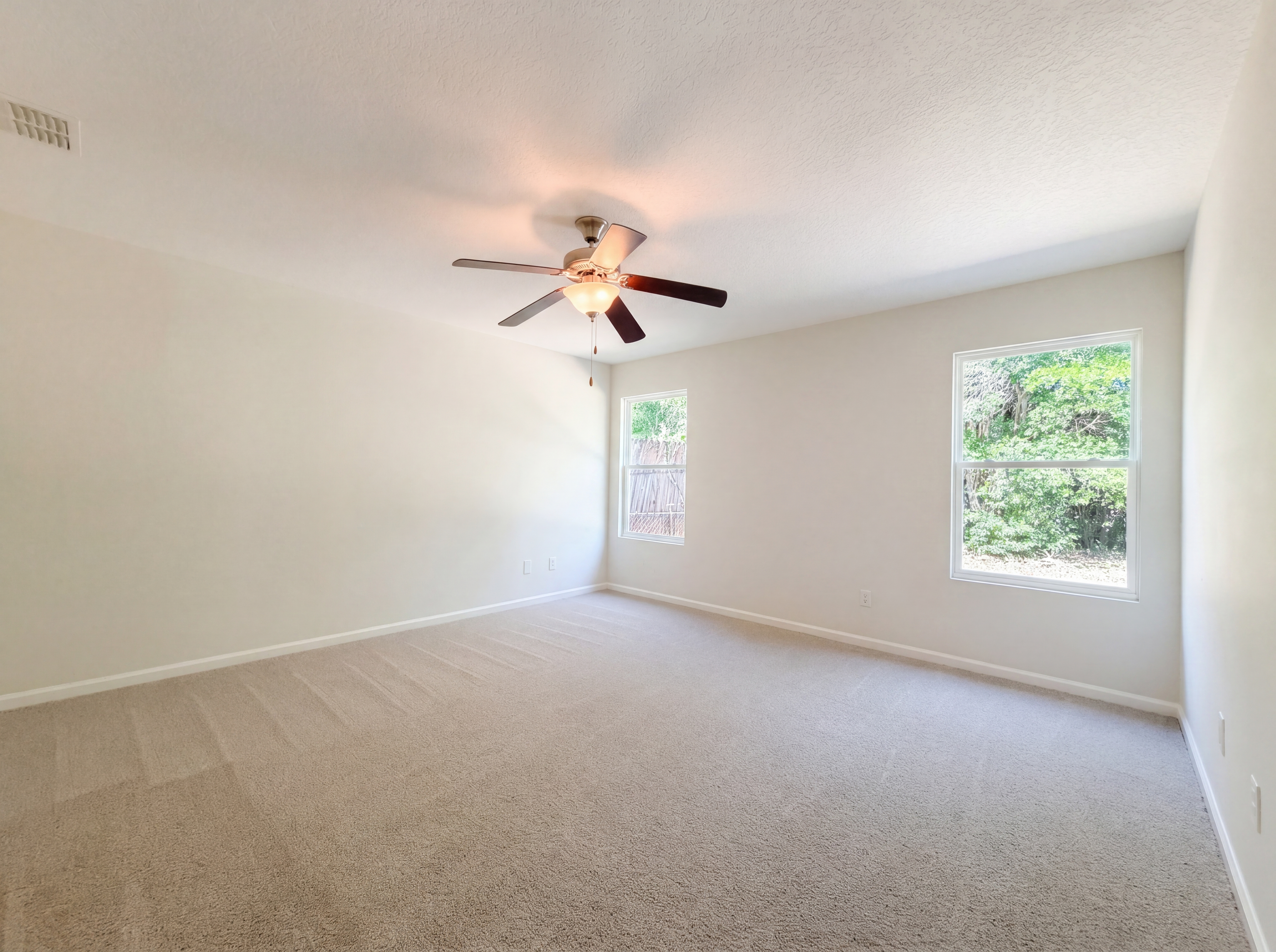 Photo 14 of 23 of 5925 Davon St, Jacksonville, FL