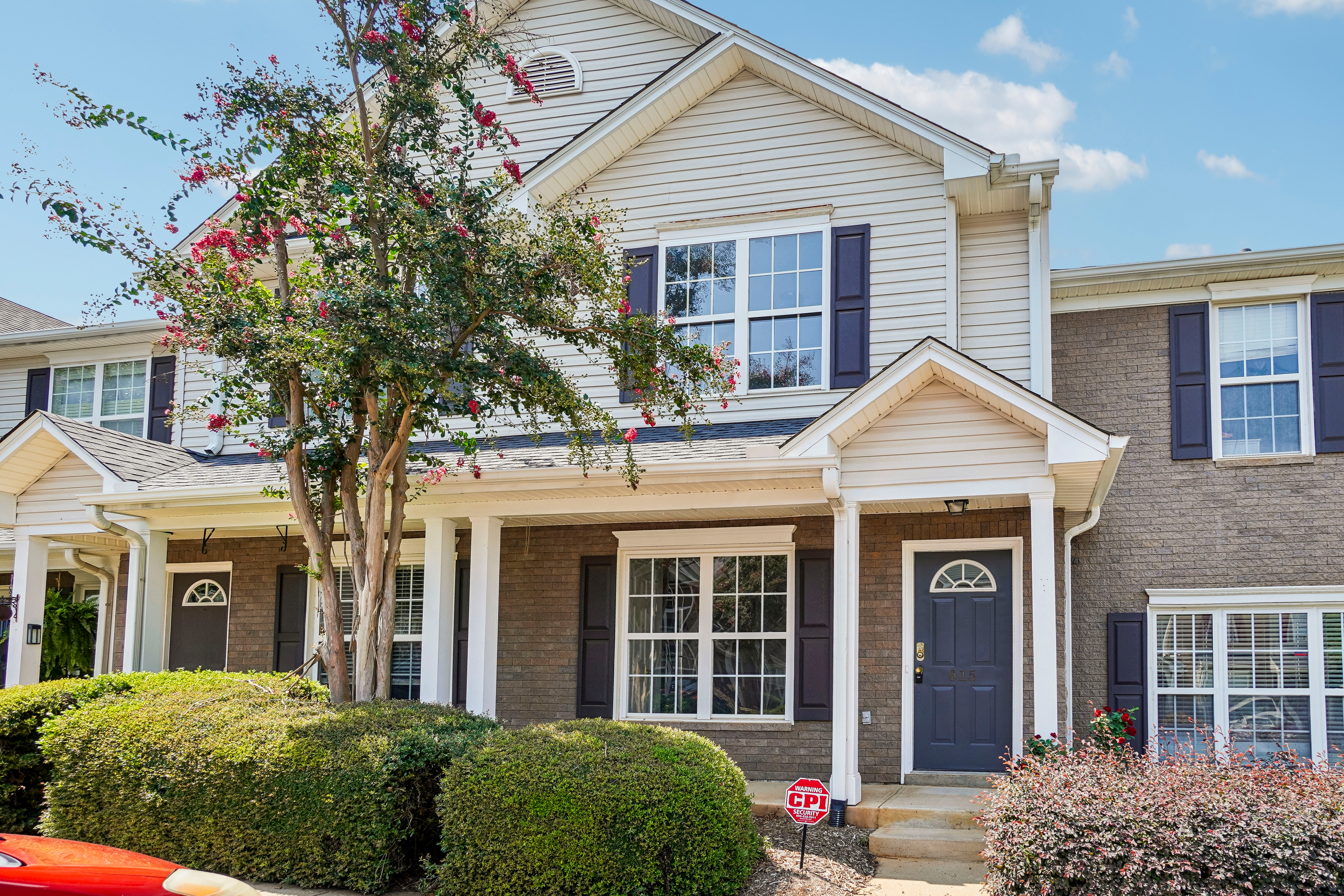 Photo 19 of 45 of 615 Graythorn Ln, Greenville, SC