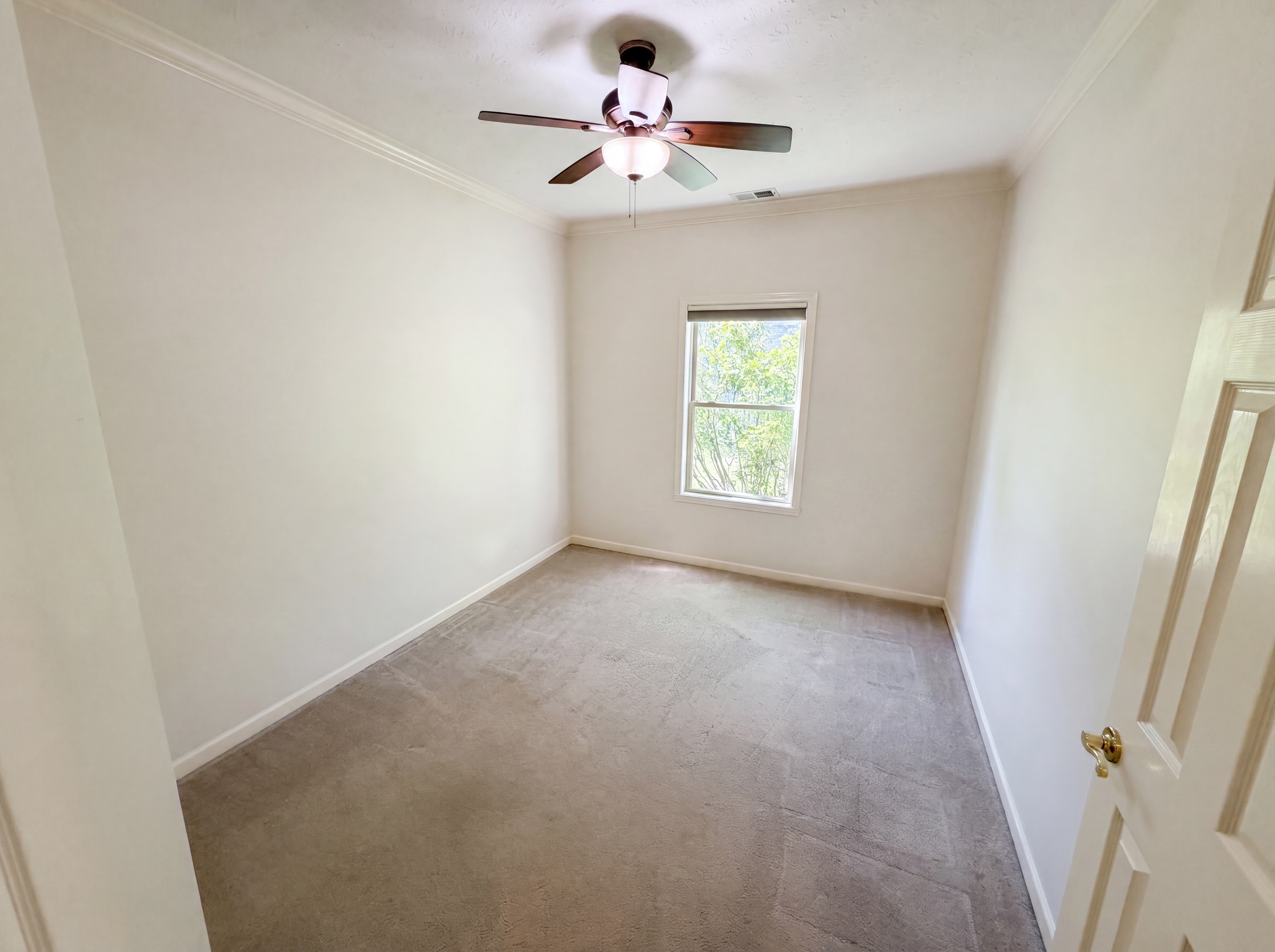 Photo 12 of 23 of 7954 Arvada Pl, Indianapolis, IN