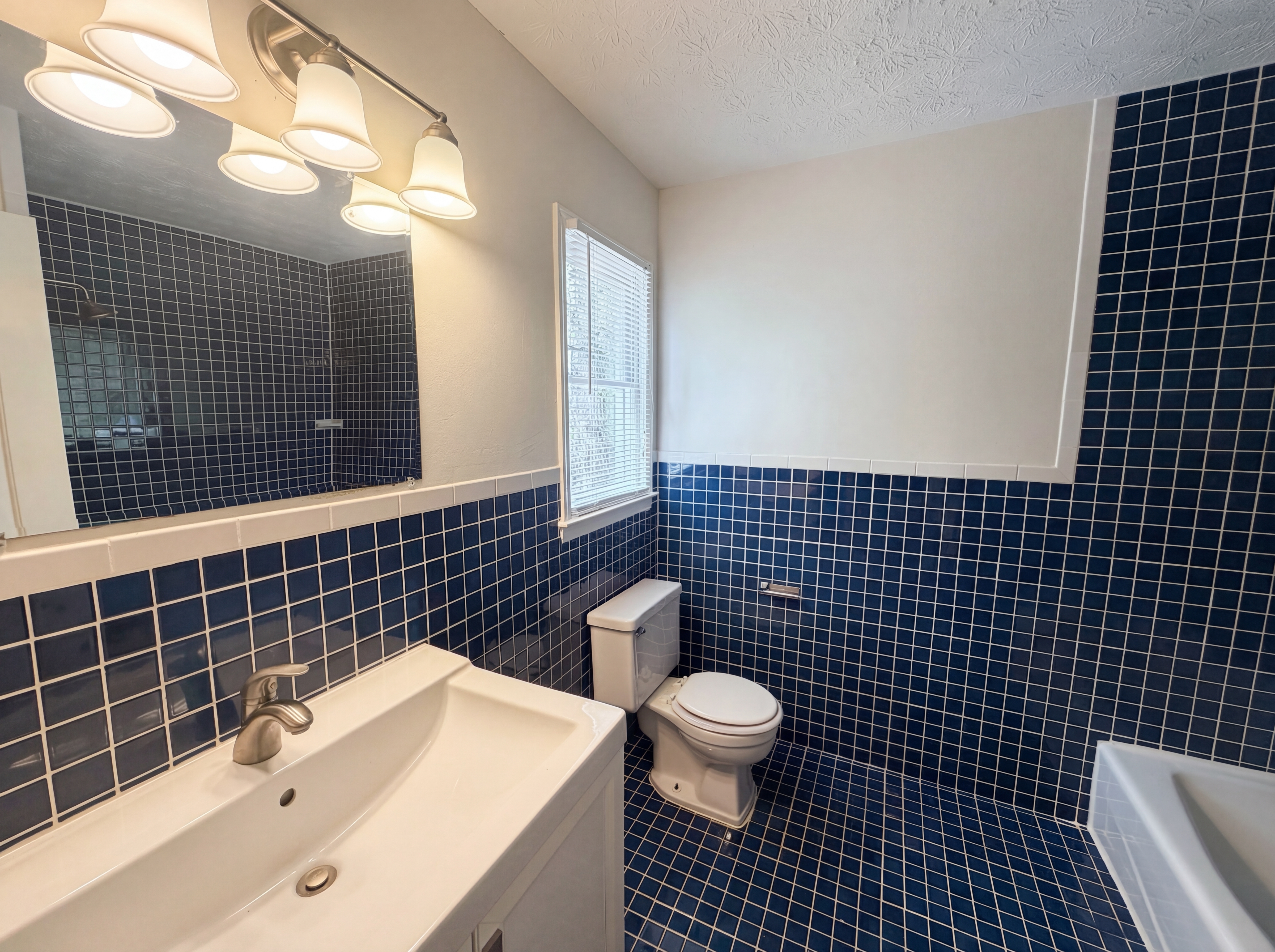Photo 18 of 31 of 4479 Alpine Ct, Snellville, GA