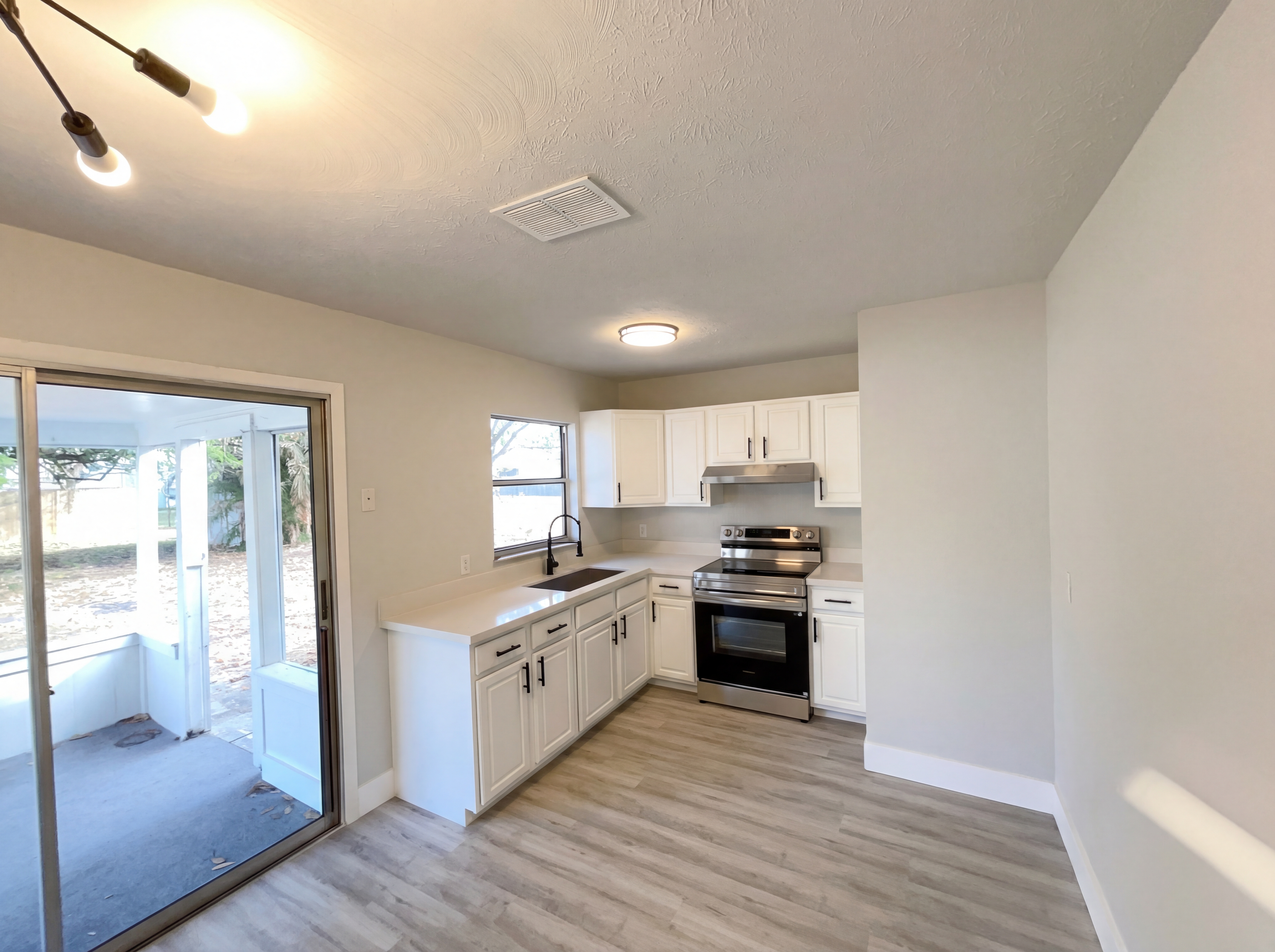 Photo 9 of 21 of 2079 SW Kimberly Ave, Port Saint Lucie, FL