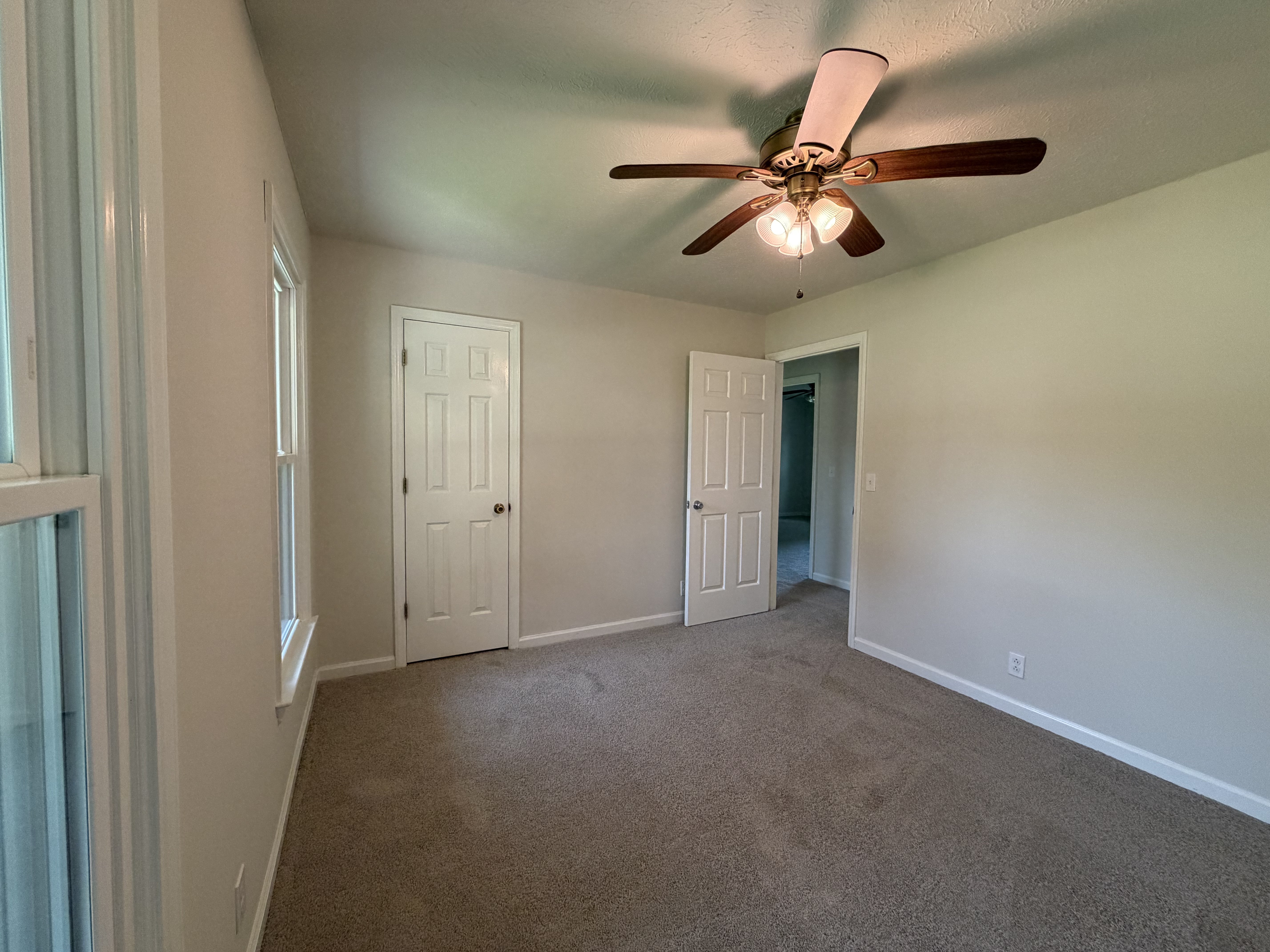 Photo 11 of 23 of 953 Pleasant Run Rd, Smyrna, TN