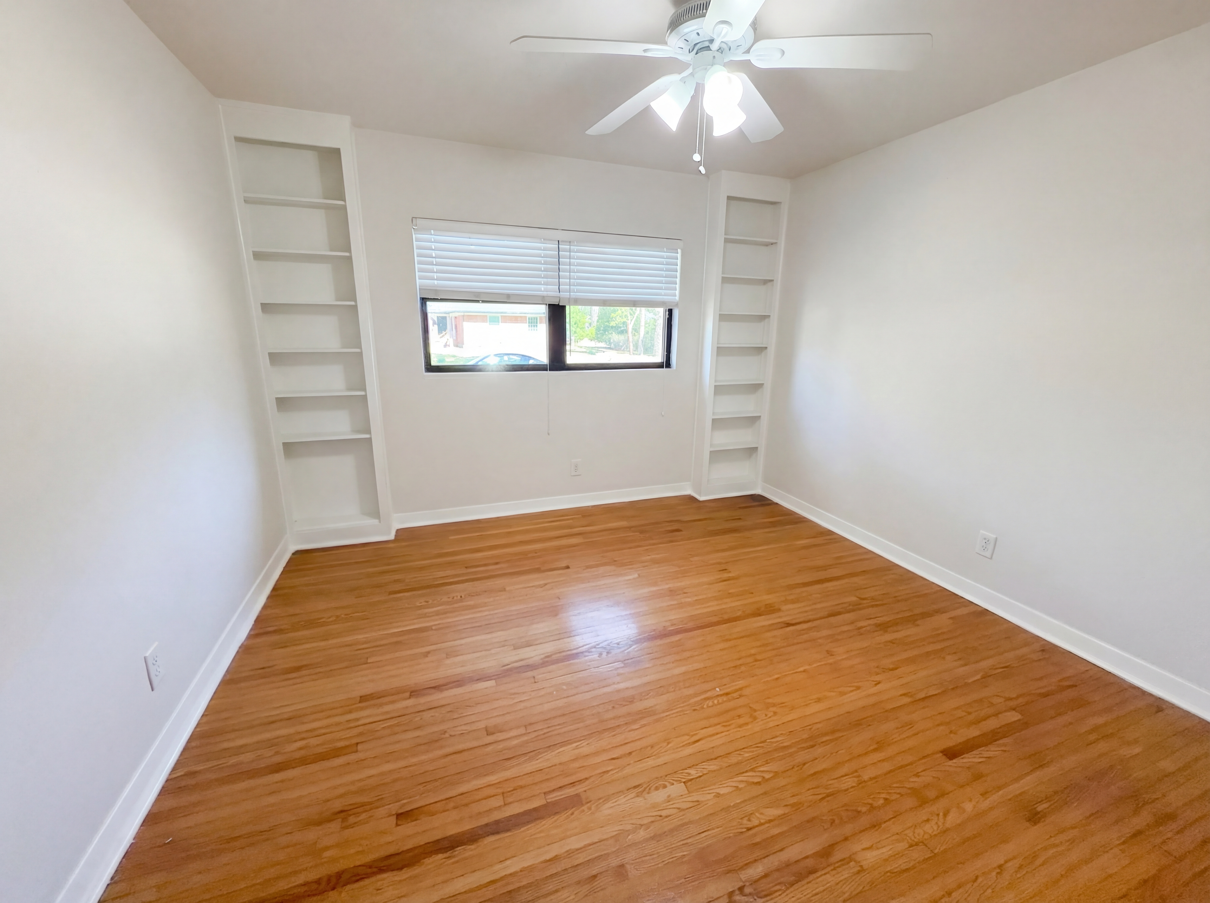 Photo 15 of 26 of 5414 Coppedge Ave, Jacksonville, FL