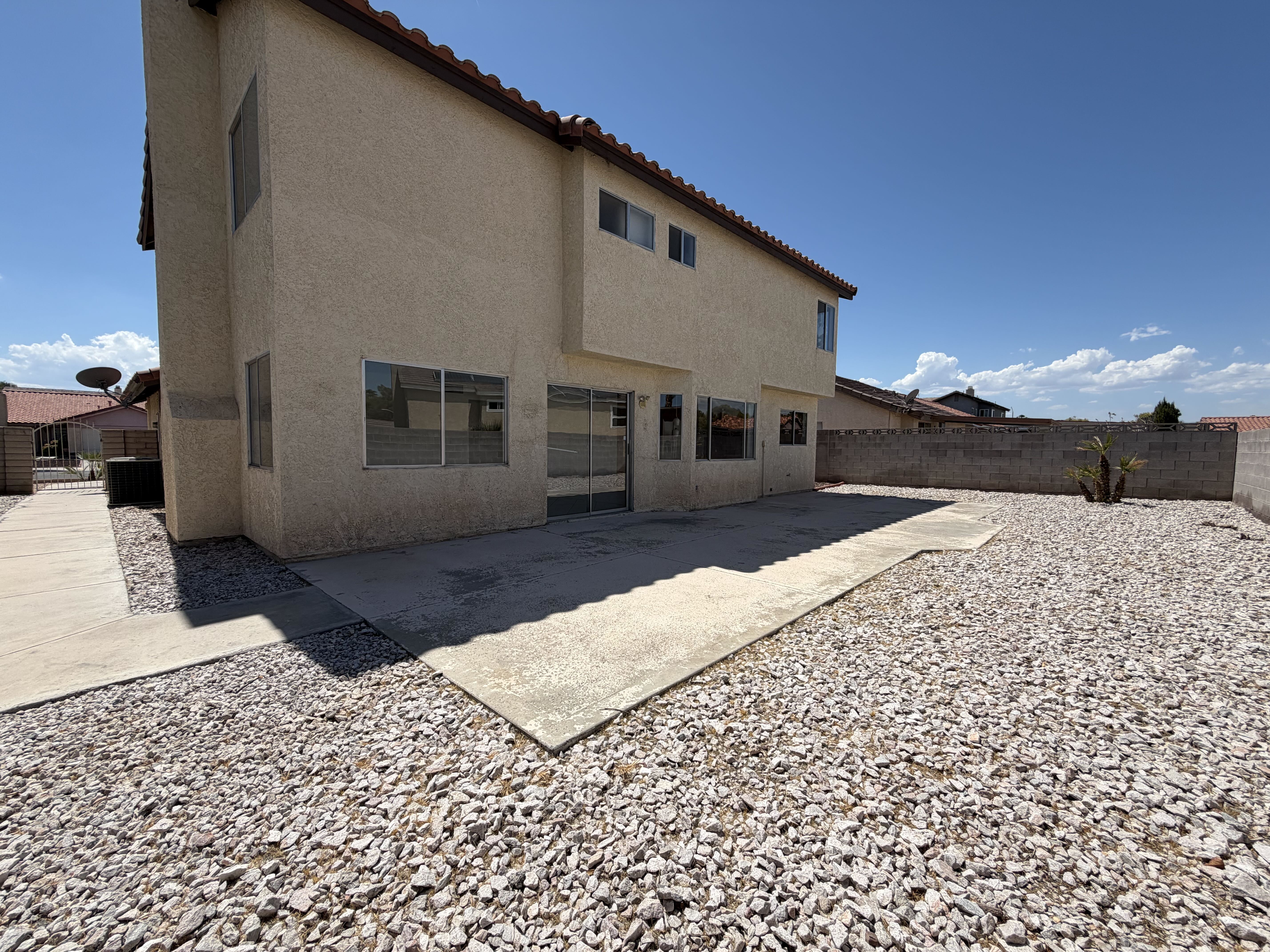 Photo 17 of 19 of 3152 Viewcrest Ave, Henderson, NV