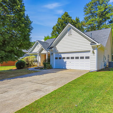 Property photo 1 of 2414 Caneridge Pt SW