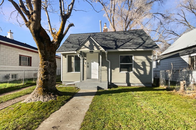 Property photo 1 of 2865 Pingree Ave