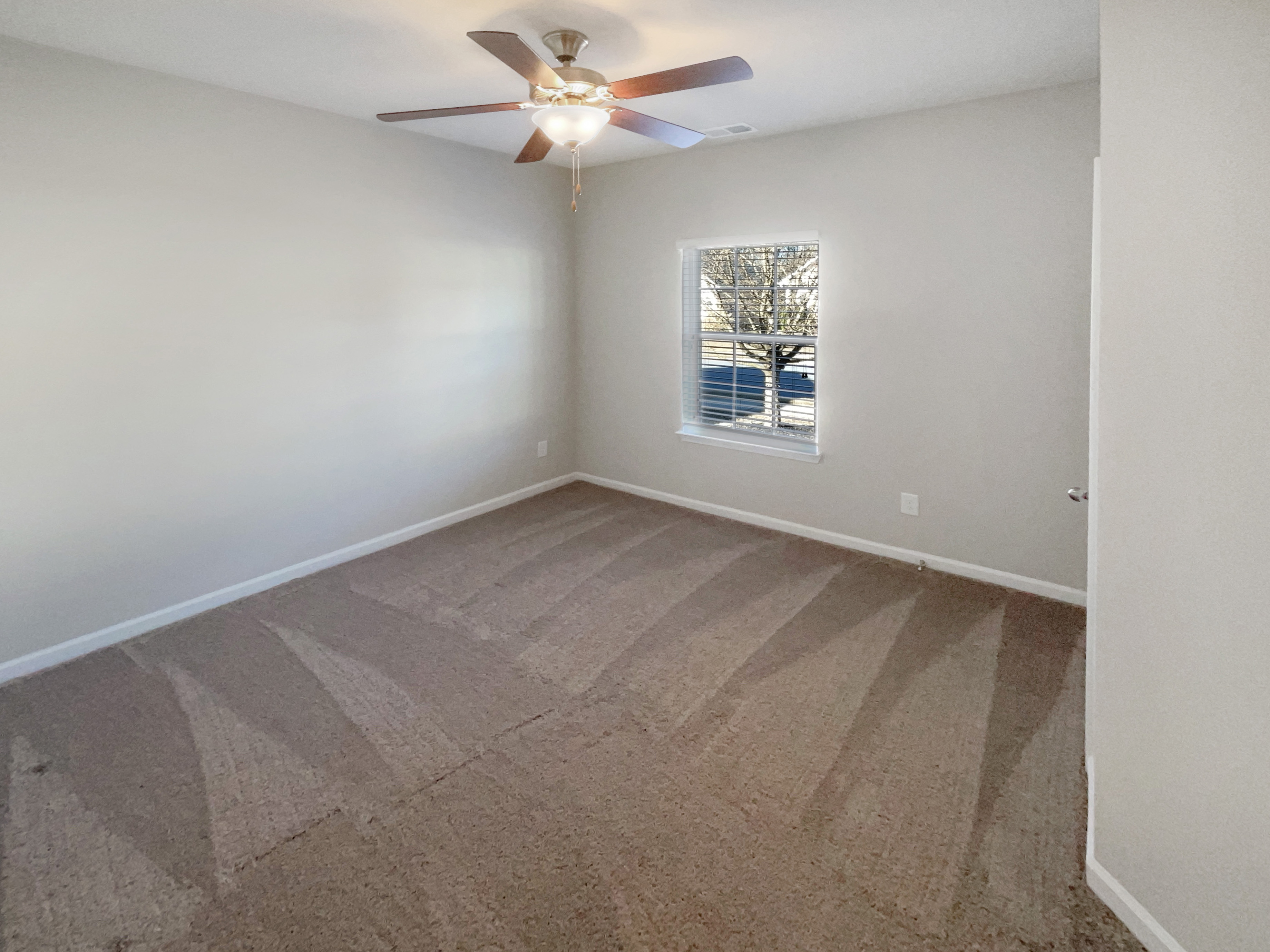 Photo 8 of 20 of 101 Thomaston St, Newnan, GA