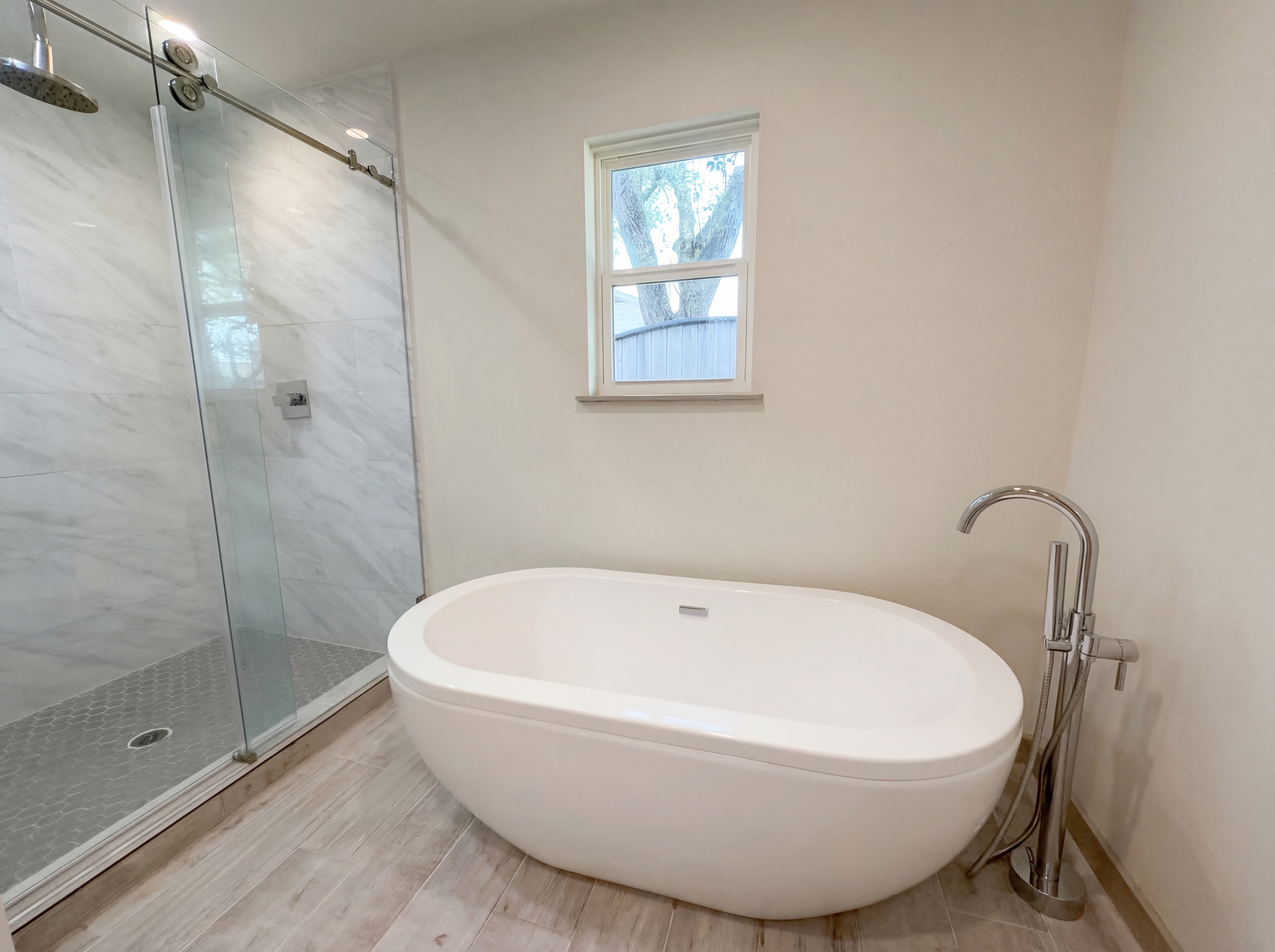 Photo 16 of 19 of 10726 Sugar Hill Dr, Houston, TX