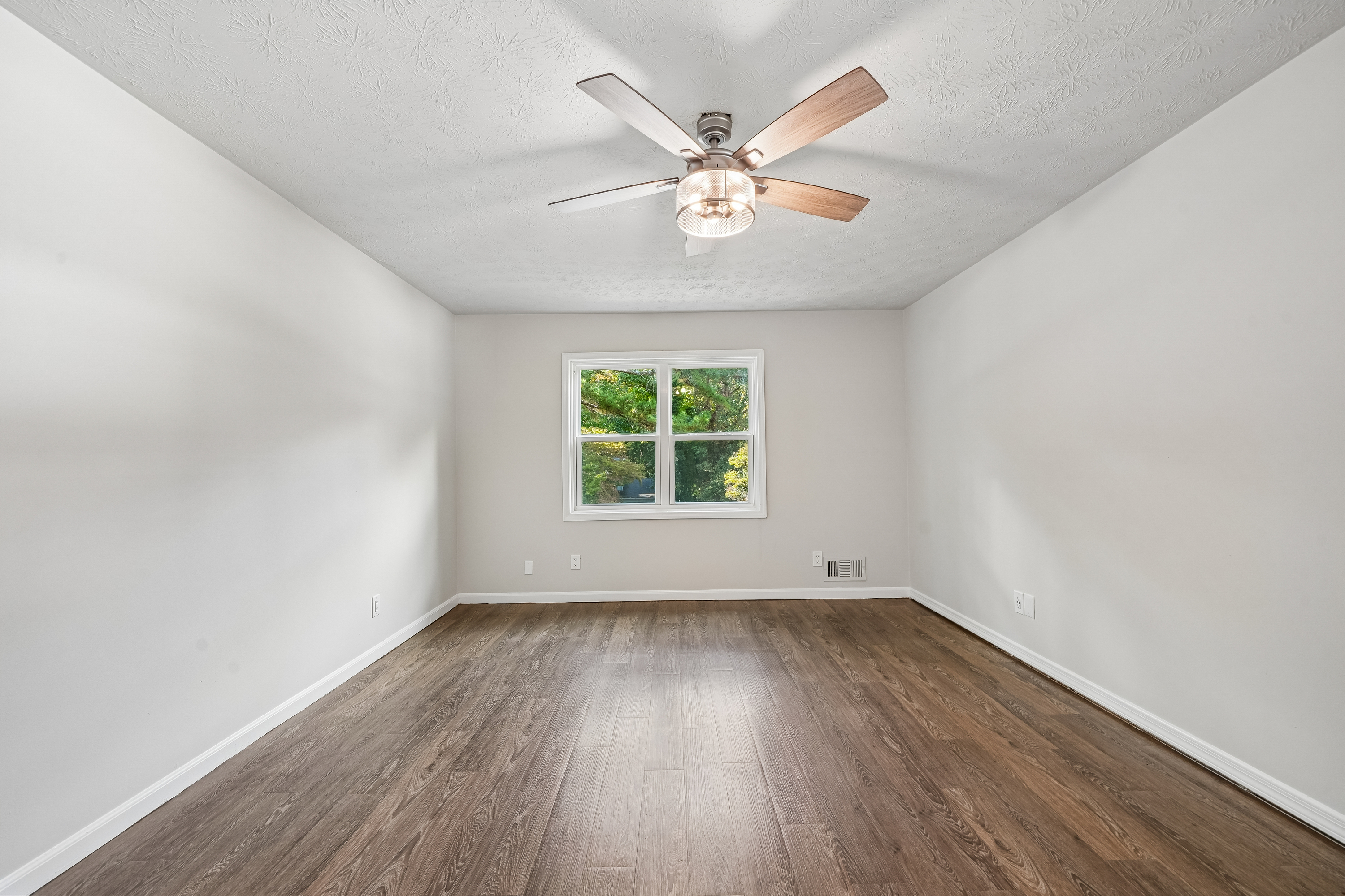 Photo 21 of 30 of 721 Belmont Rdg, Lawrenceville, GA