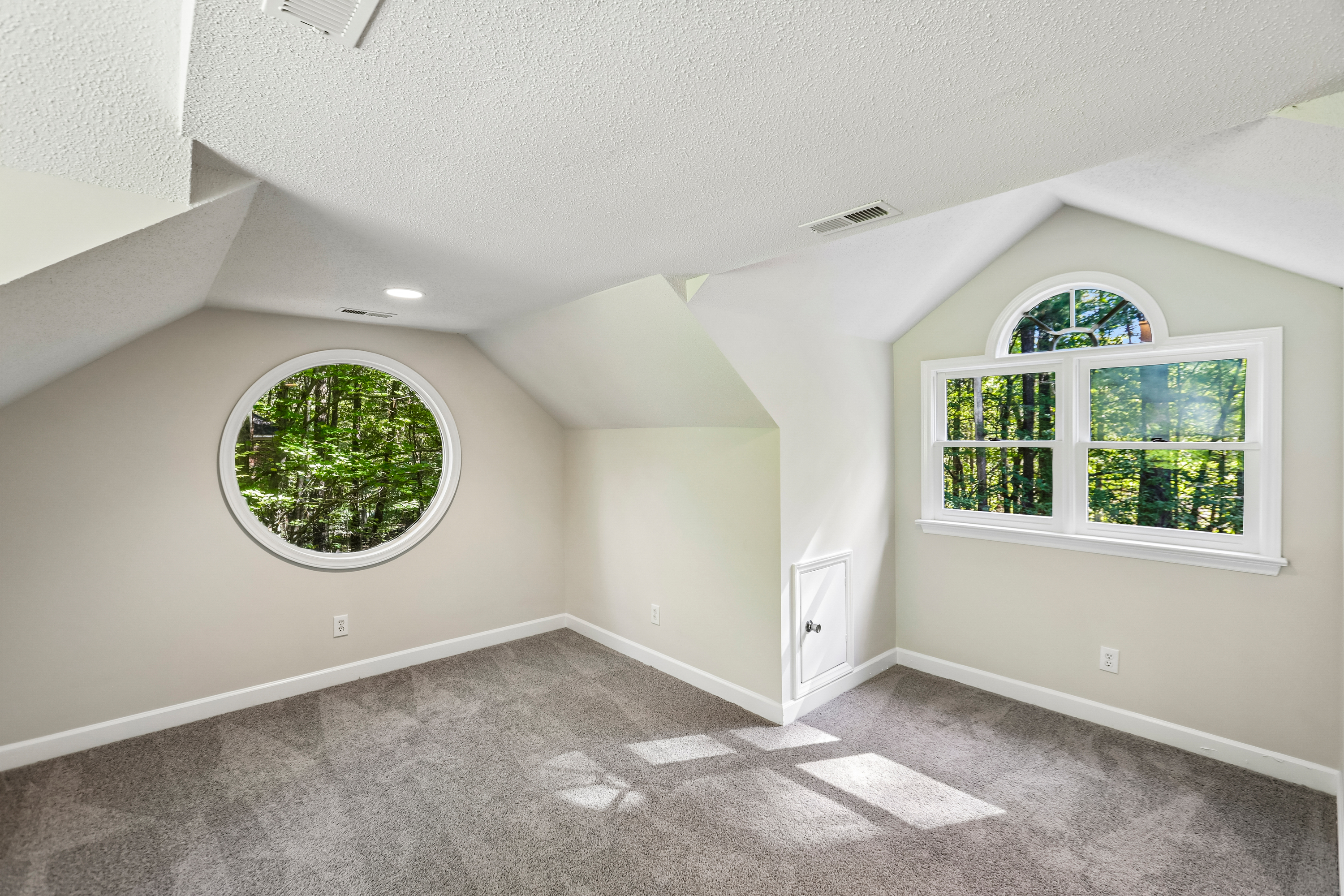 Photo 27 of 40 of 6104 Crupper Ct, Raleigh, NC