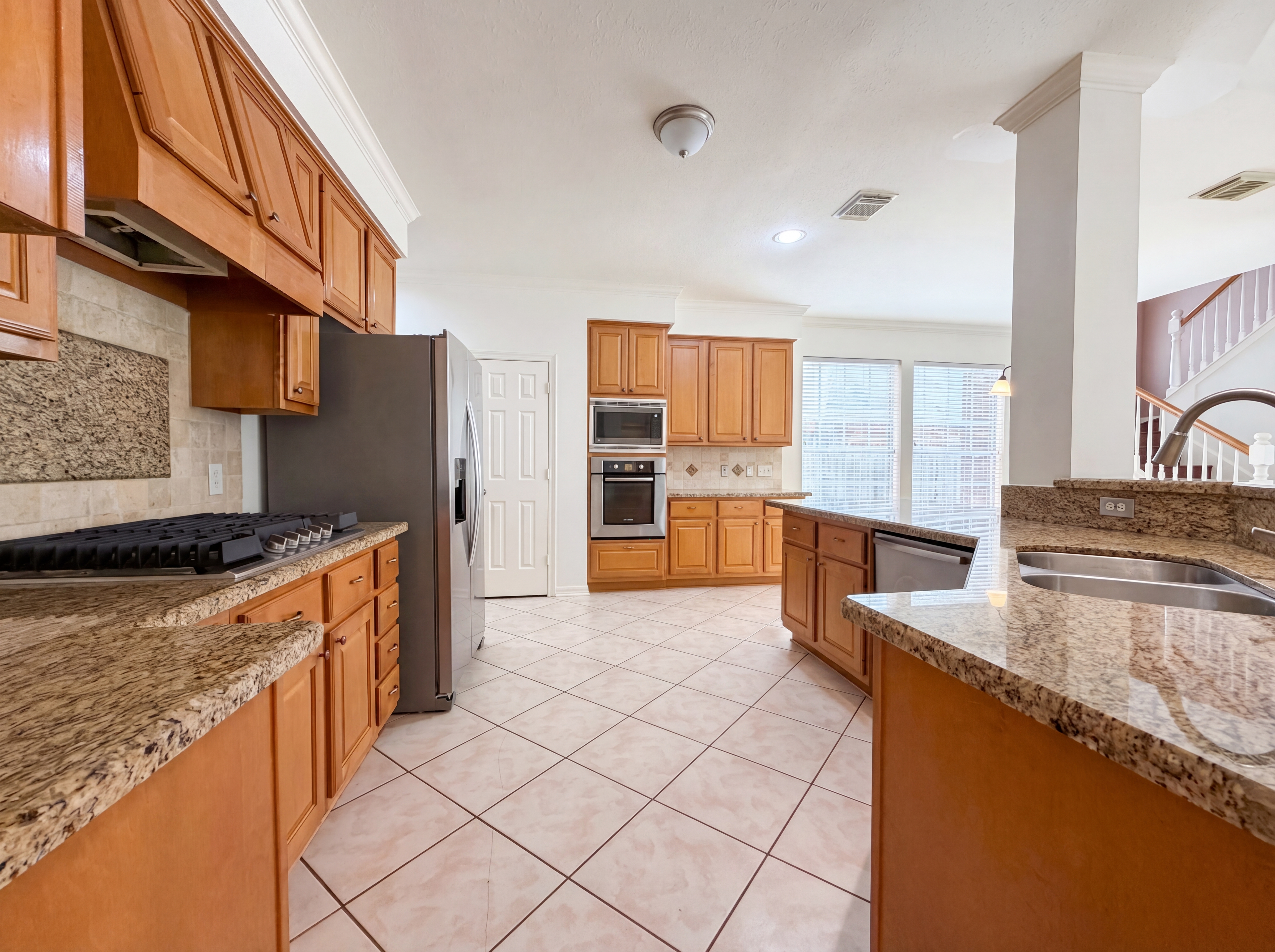 Photo 2 of 24 of 22815 Whitewater Creek Cir, Katy, TX