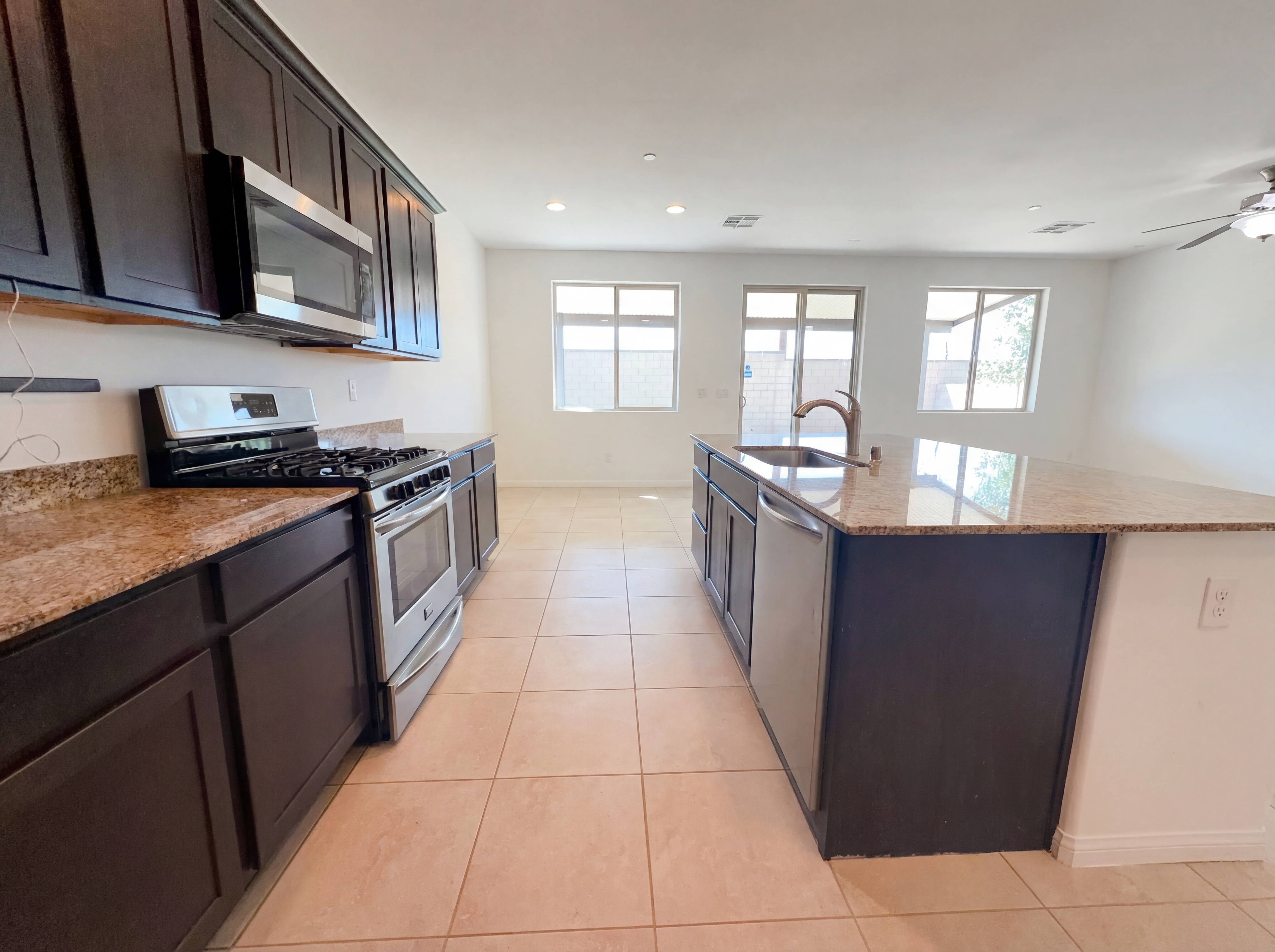 Photo 12 of 27 of 2289 Sky Island Dr, Henderson, NV