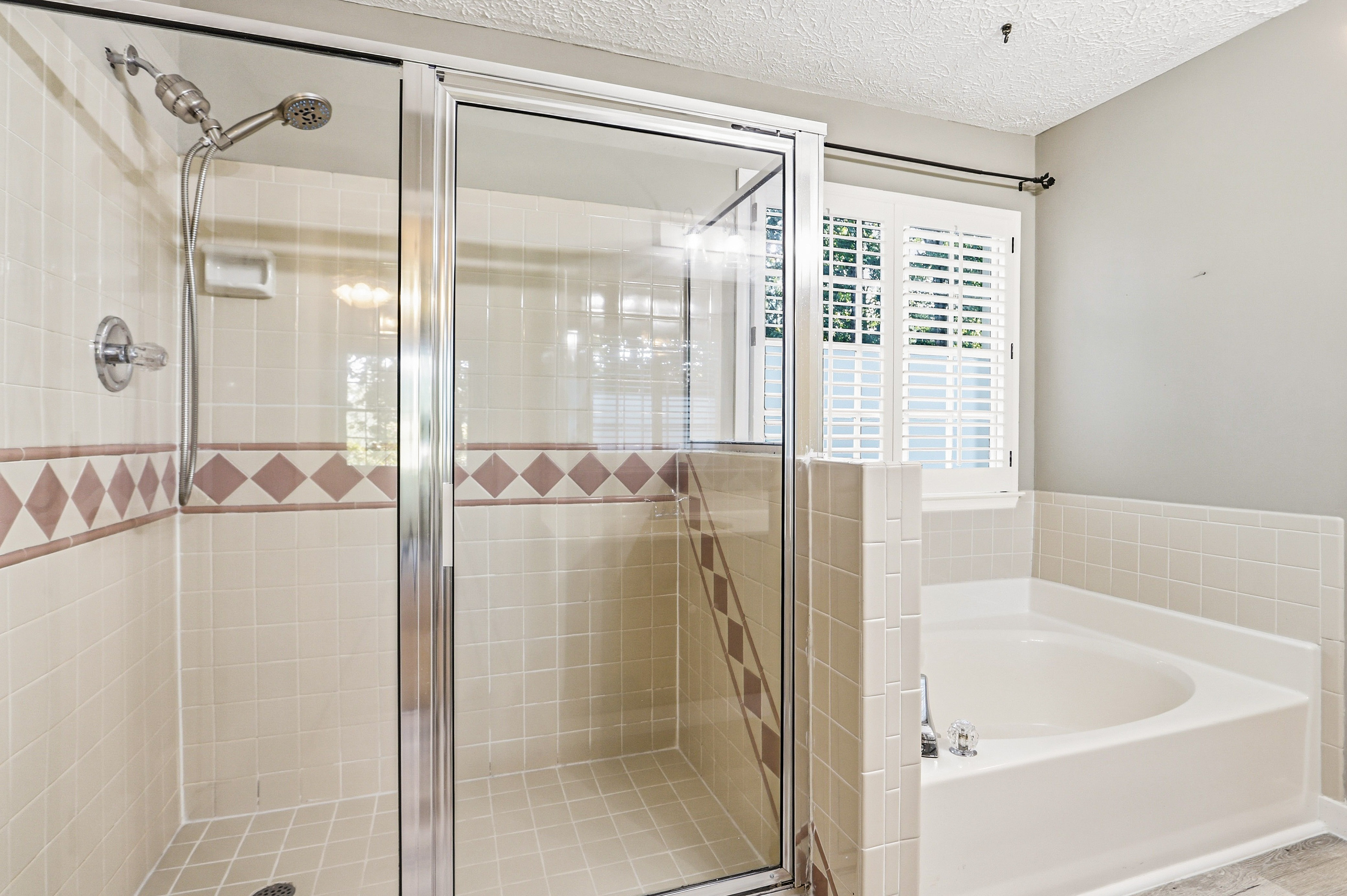 Photo 32 of 56 of 2696 S Arbor Dr, Marietta, GA