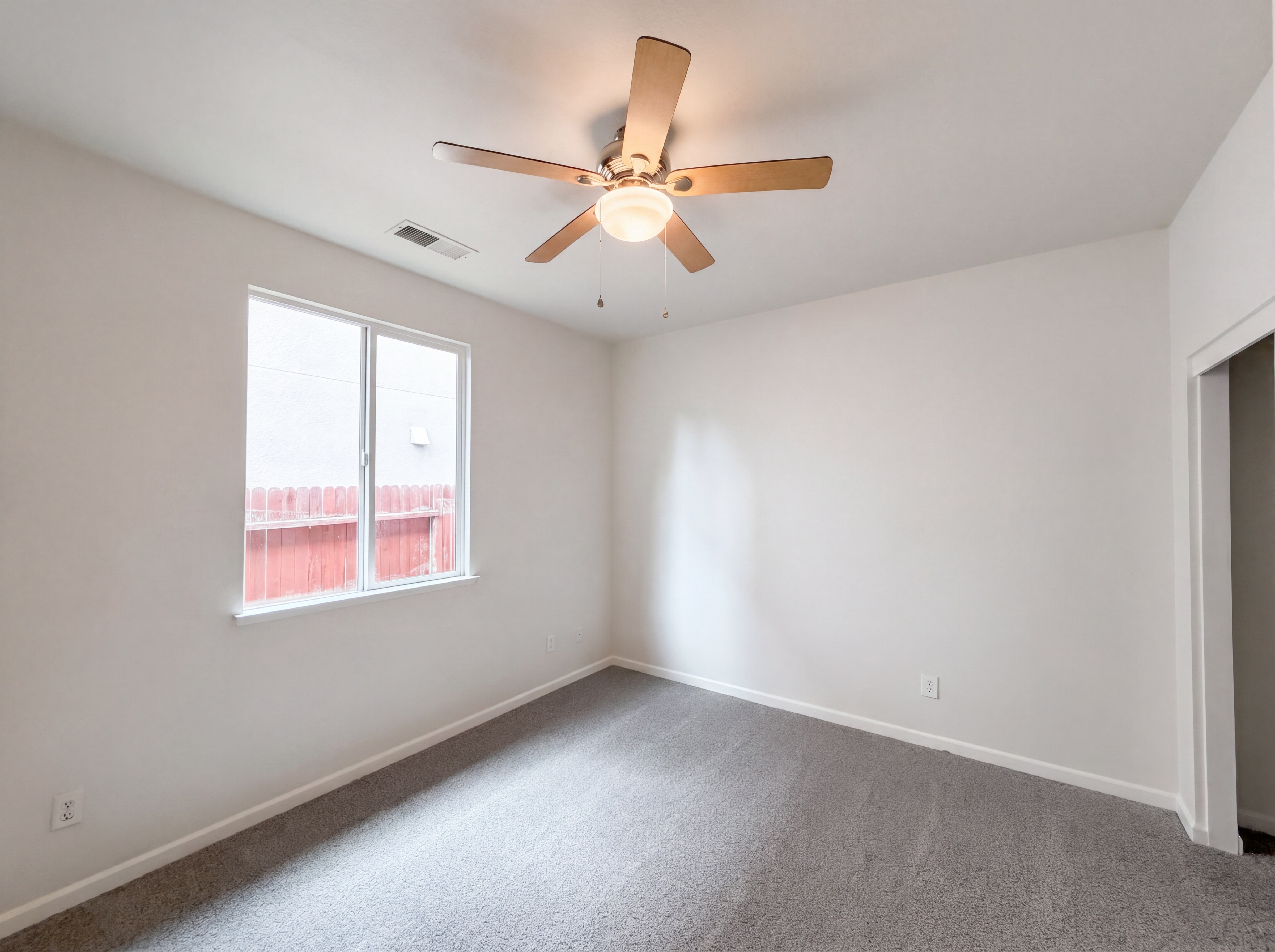 Photo 15 of 43 of 8532 Hawley Way, Elk Grove, CA