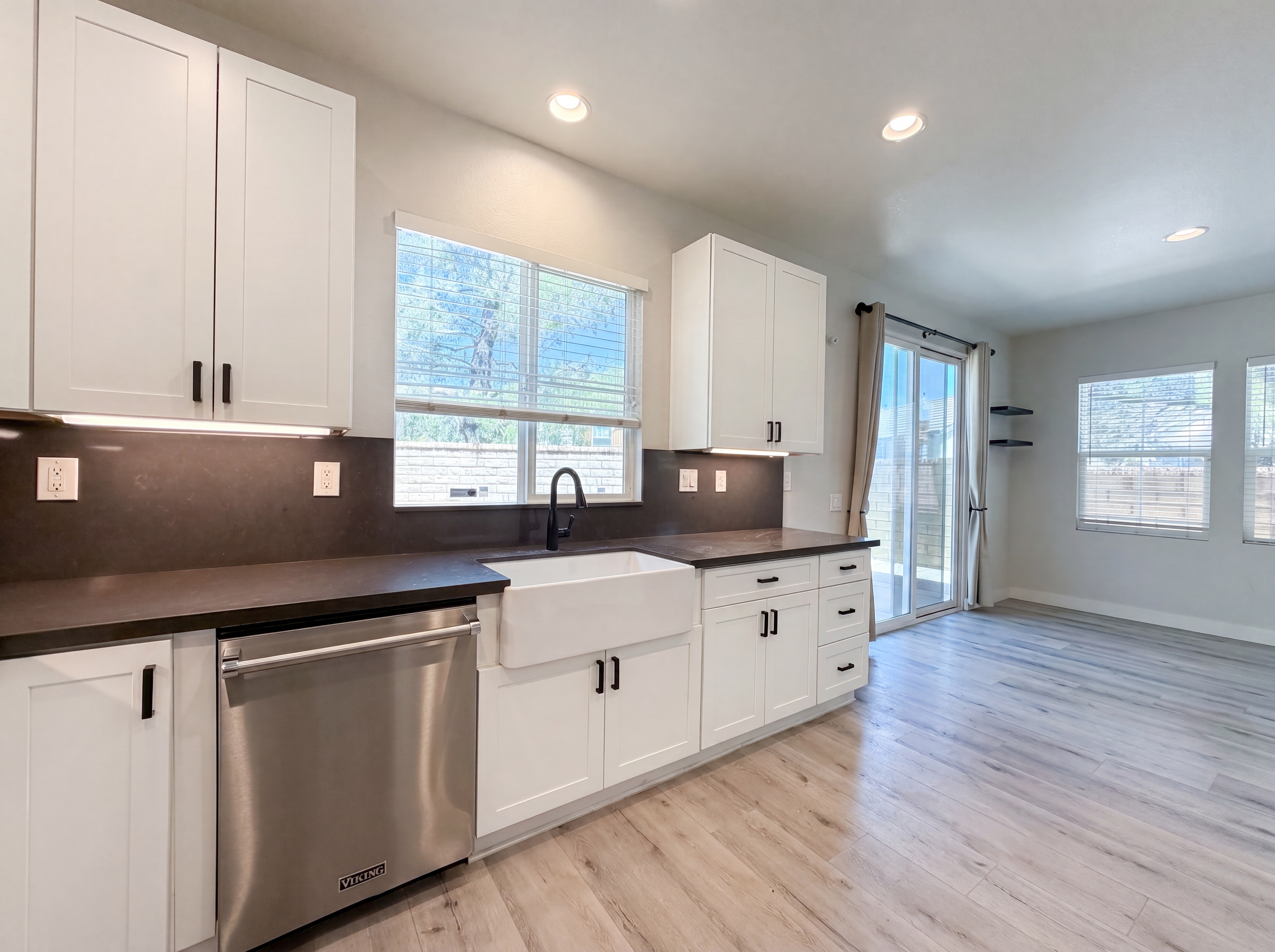 Photo 11 of 24 of 29206 Rio Lobo Way, Valencia, CA