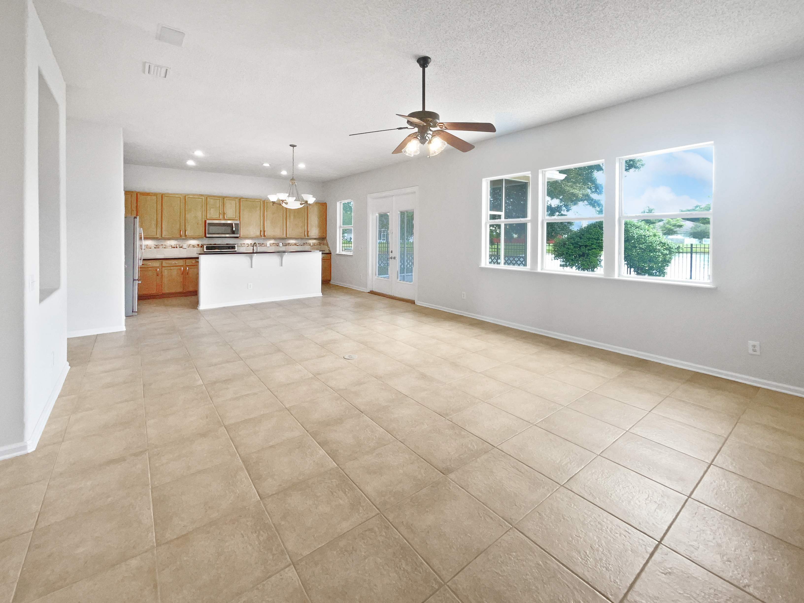Photo 8 of 19 of 1292 Sunray Ct, Jacksonville, FL