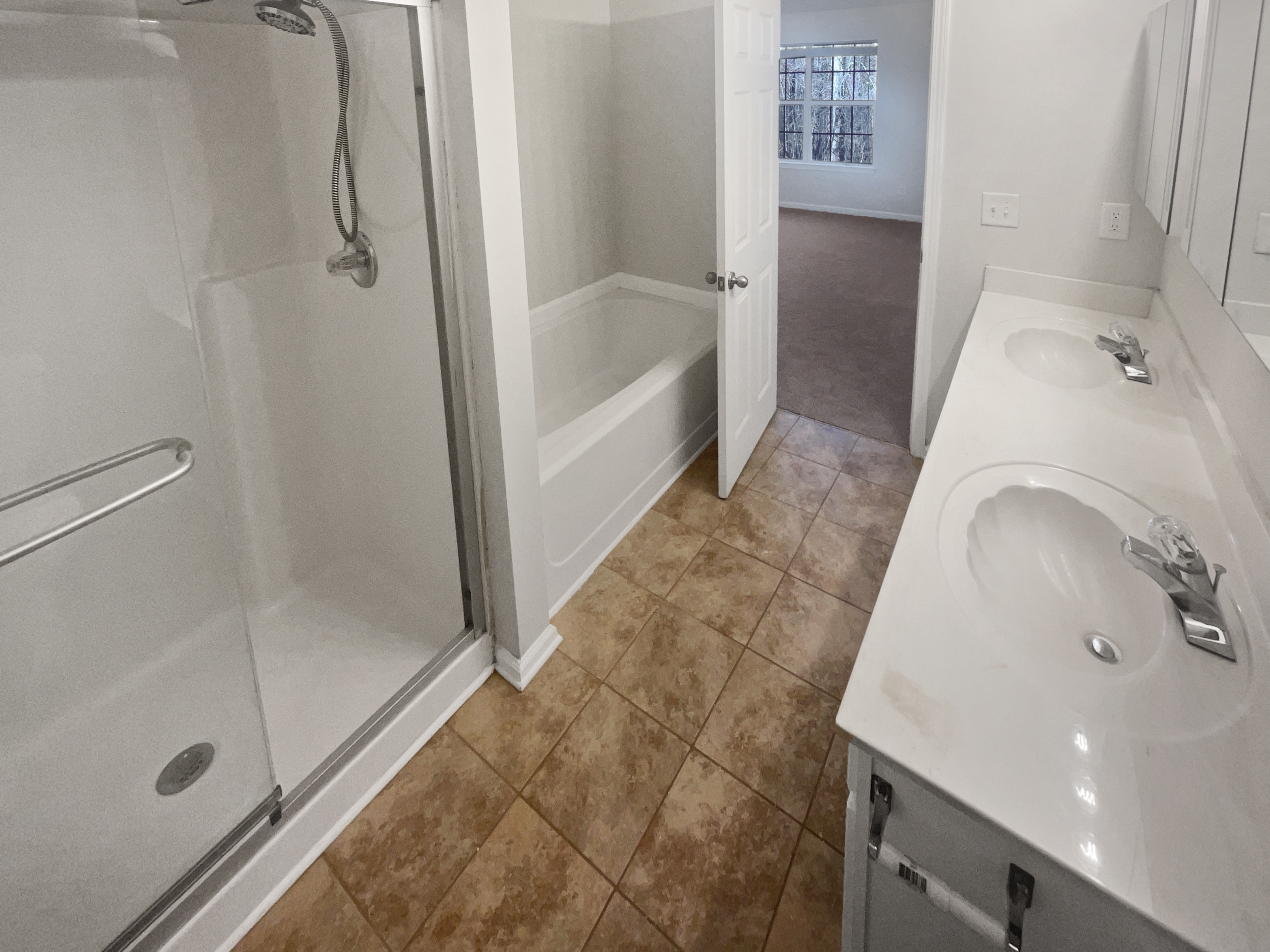 Photo 7 of 24 of 474 Berckman Dr NW, Lilburn, GA