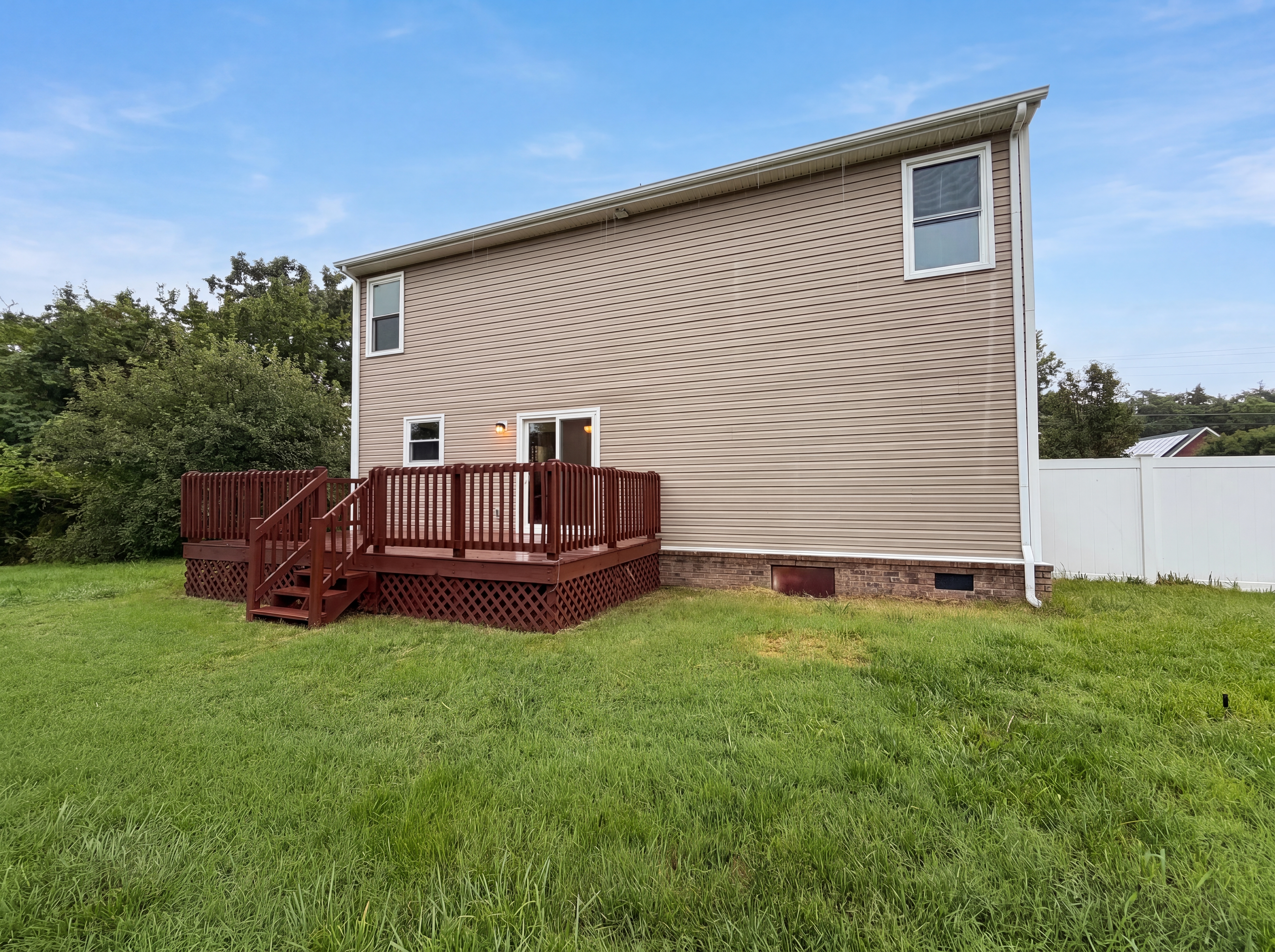 Photo 23 of 25 of 1223 California Dr, Murfreesboro, TN