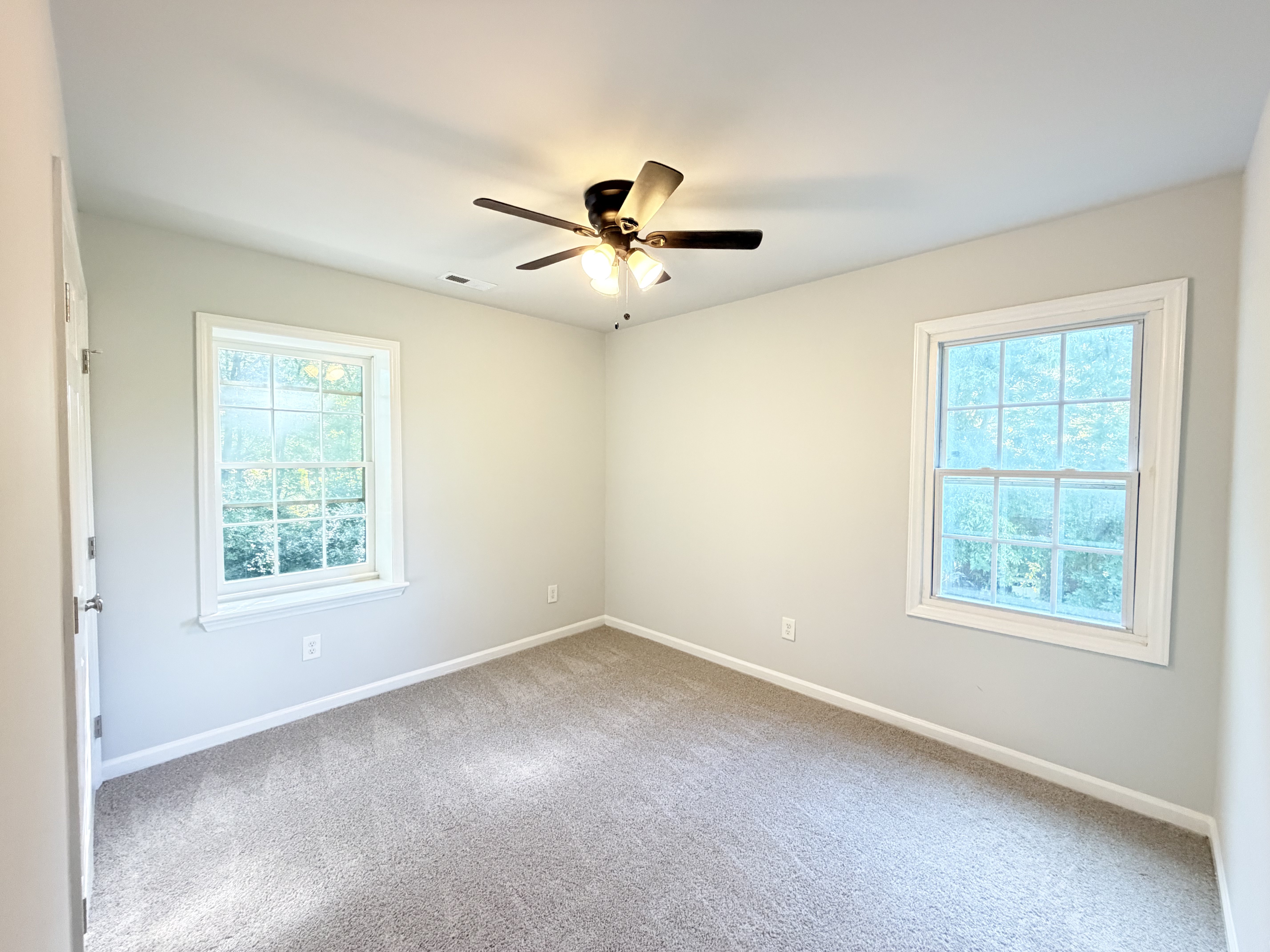 Photo 13 of 20 of 2717 O Hara Dr, Charlotte, NC