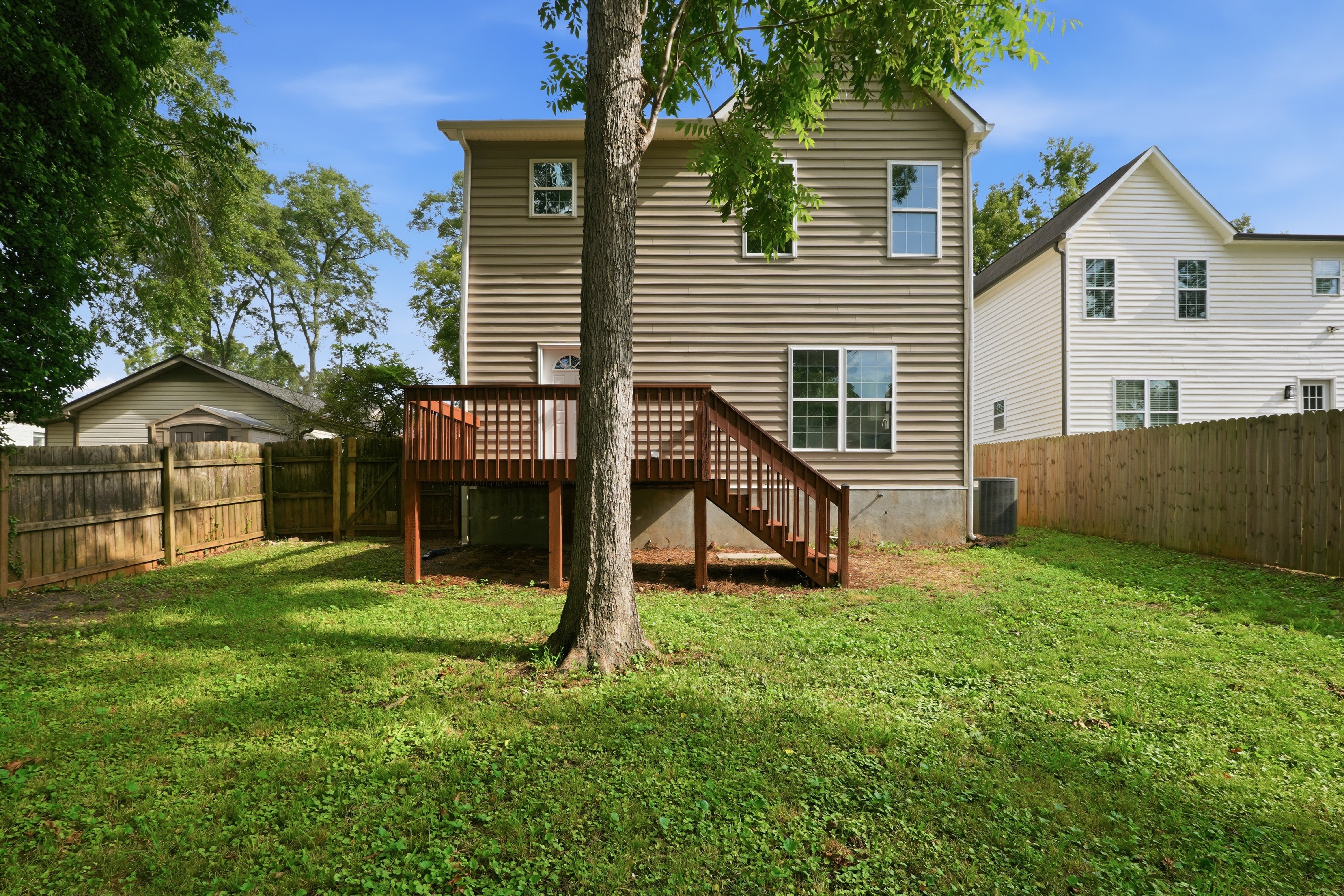Photo 5 of 29 of 1575 Liberty Ave SE, Atlanta, GA