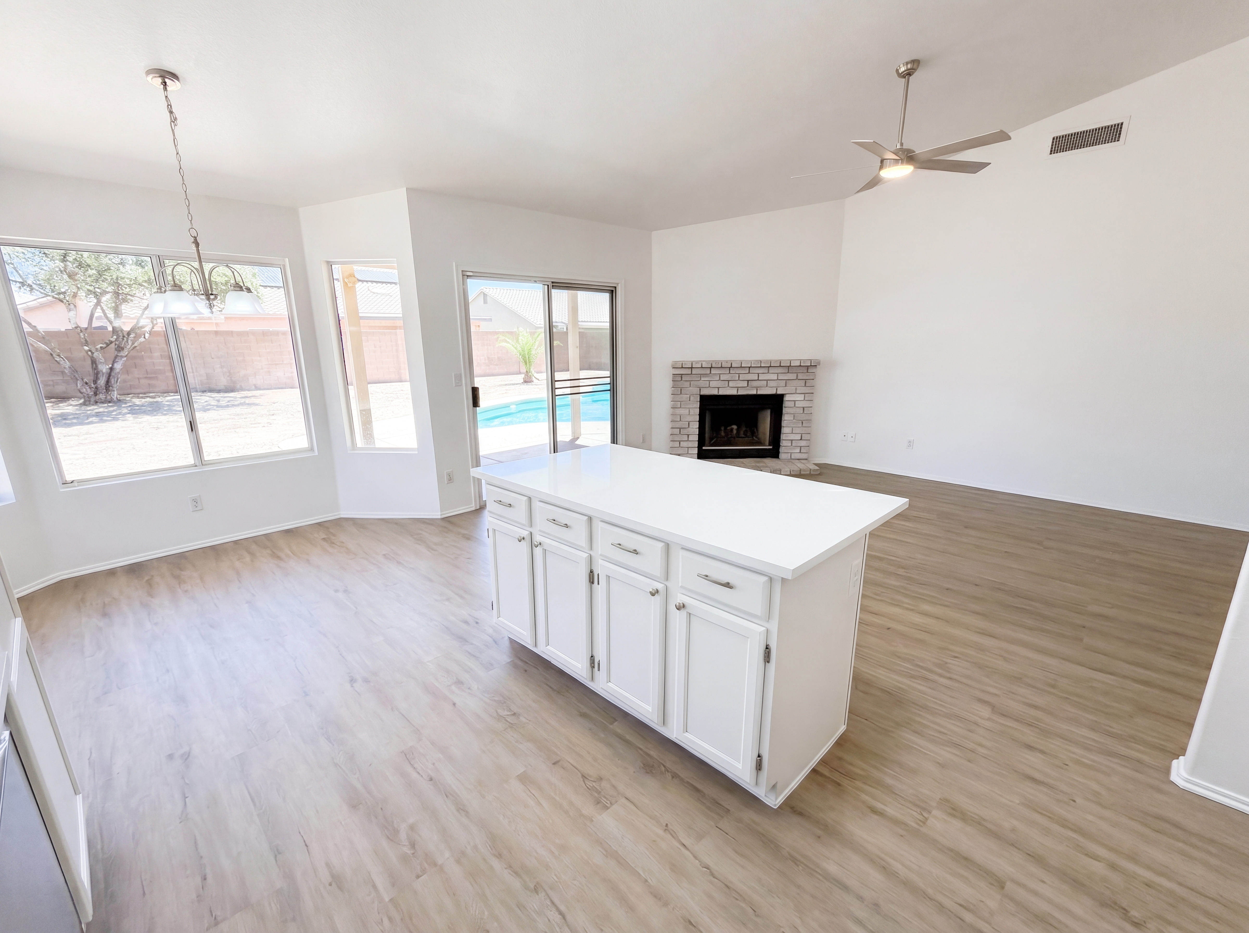 Photo 15 of 35 of 8421 W Willowbrook Dr, Peoria, AZ