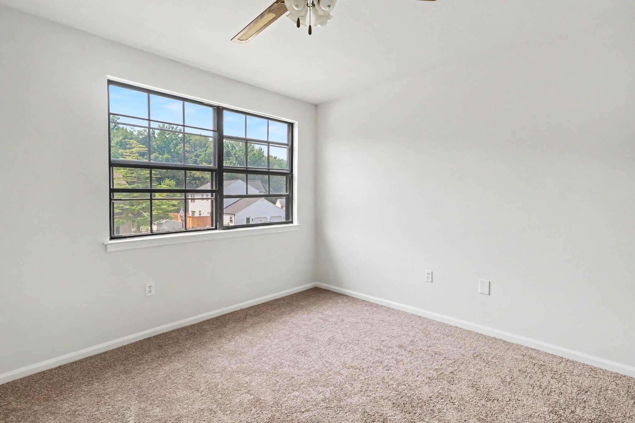 Photo 38 of 54 of 737 Fox Chase Cir, Bear, DE