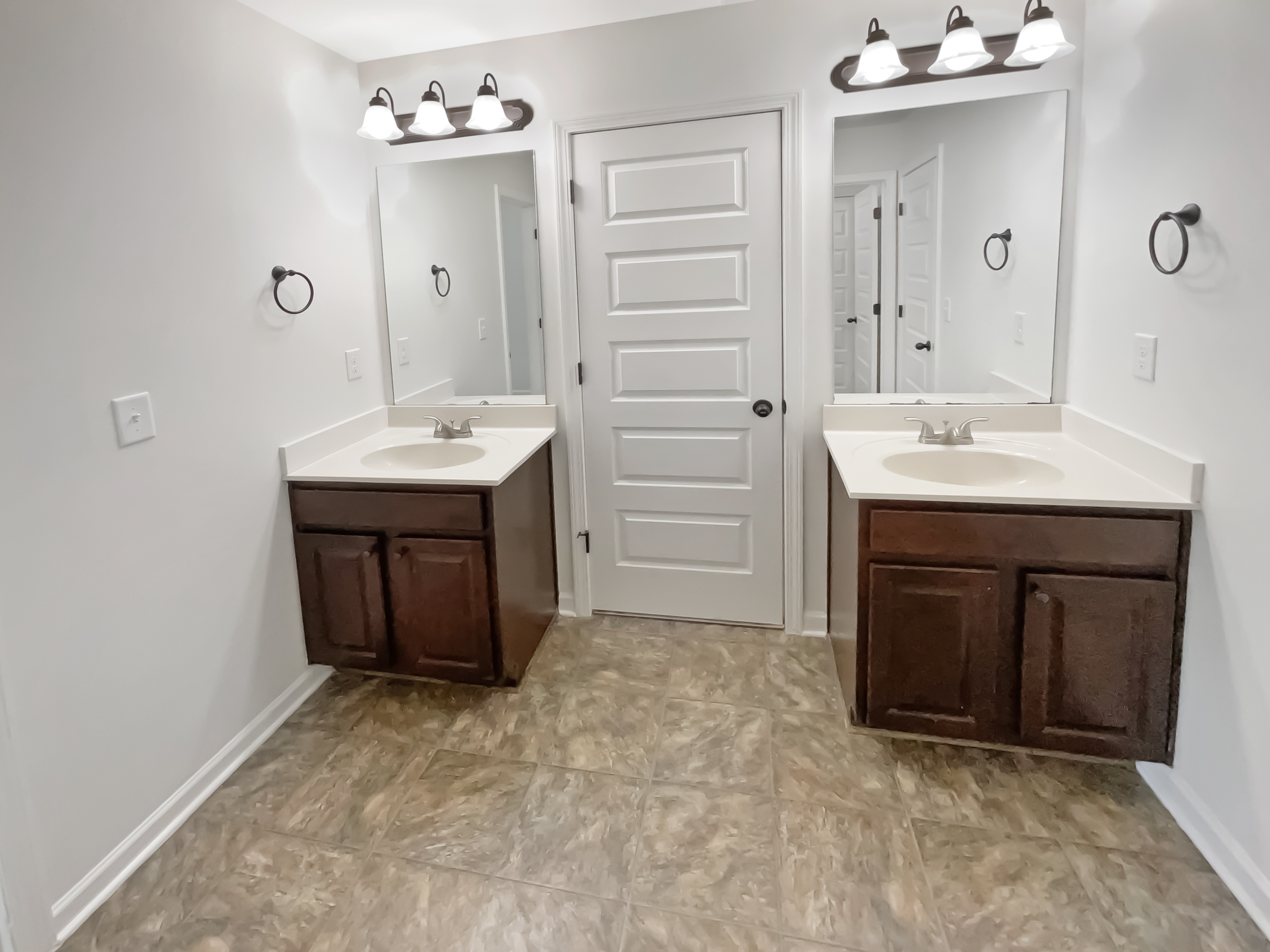 Photo 51 of 64 of 622 Madison Park Dr, Grayson, GA