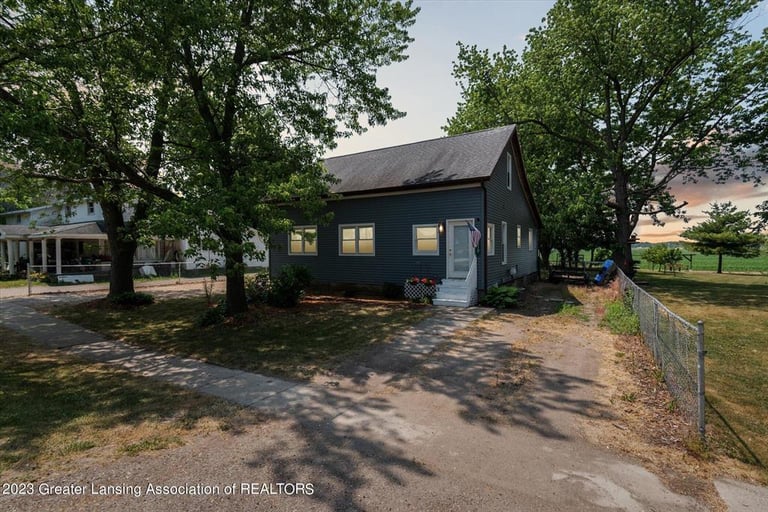 210 Charlotte St, Mulliken, MI 48861 Opendoor