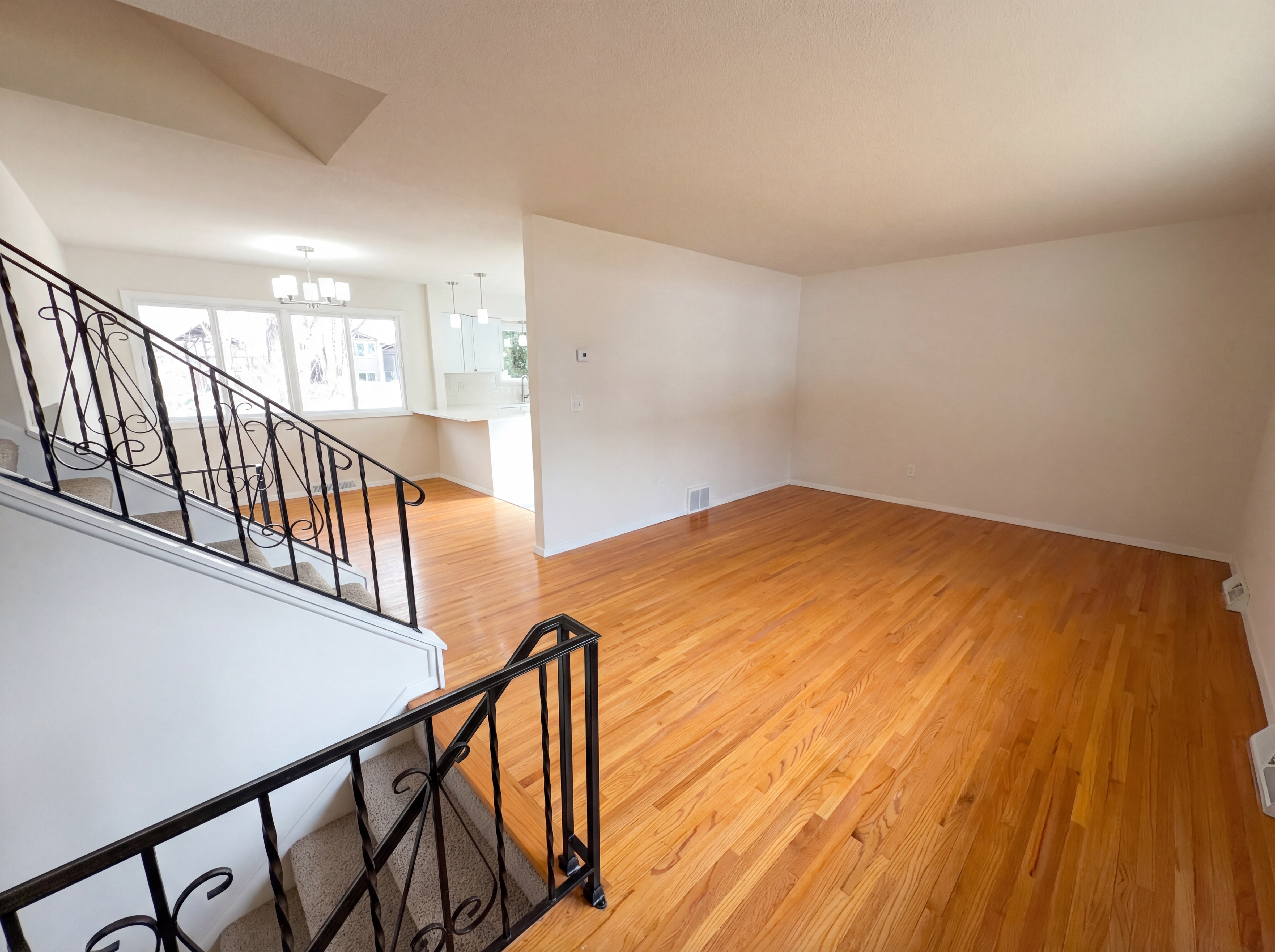 Photo 6 of 25 of 3480 Milton St N, Shoreview, MN