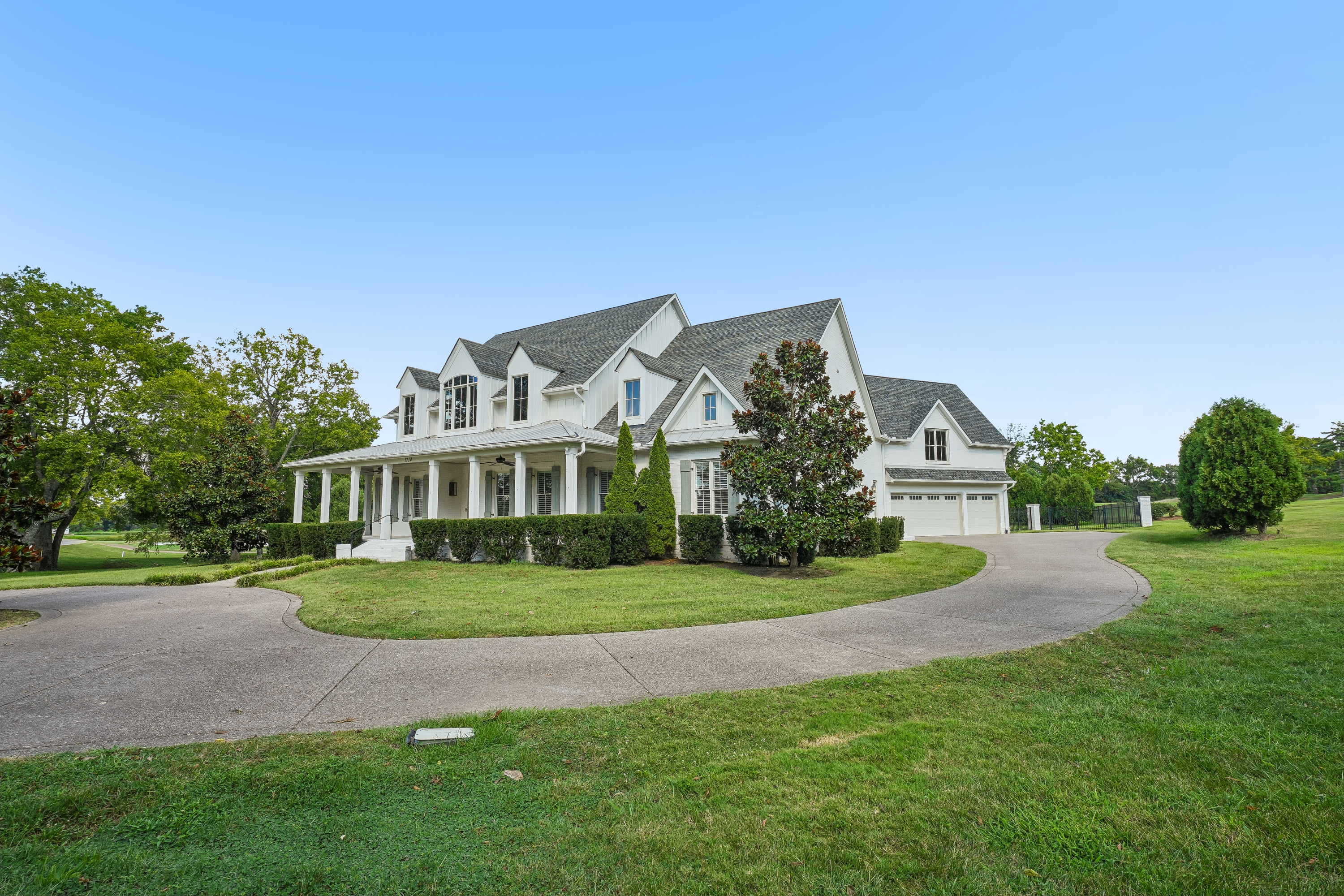 Photo 3 of 69 of 1714 Andrew Crockett Ct, Brentwood, TN