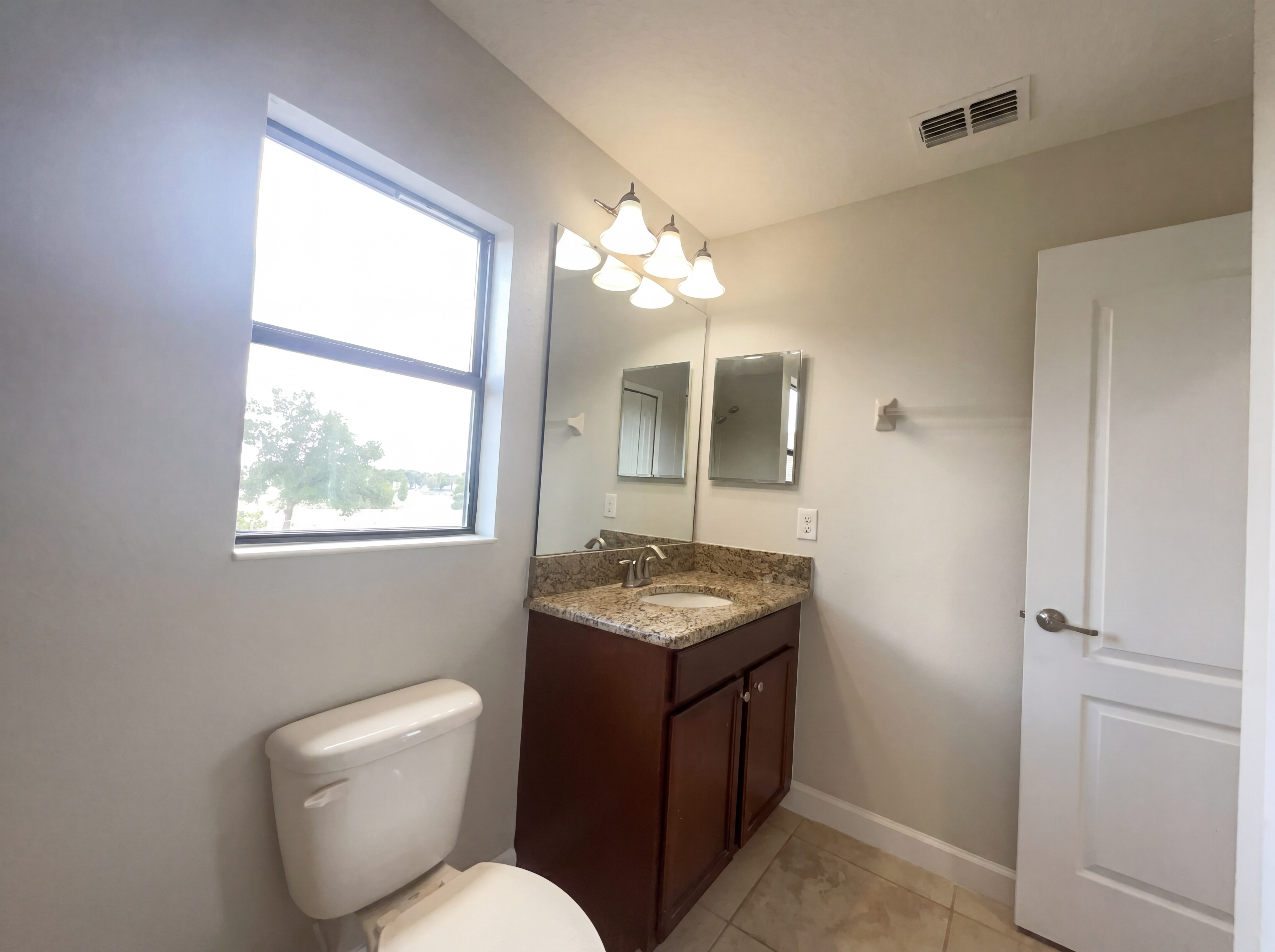 Photo 25 of 34 of 2200 Romanum Dr, Winter Garden, FL
