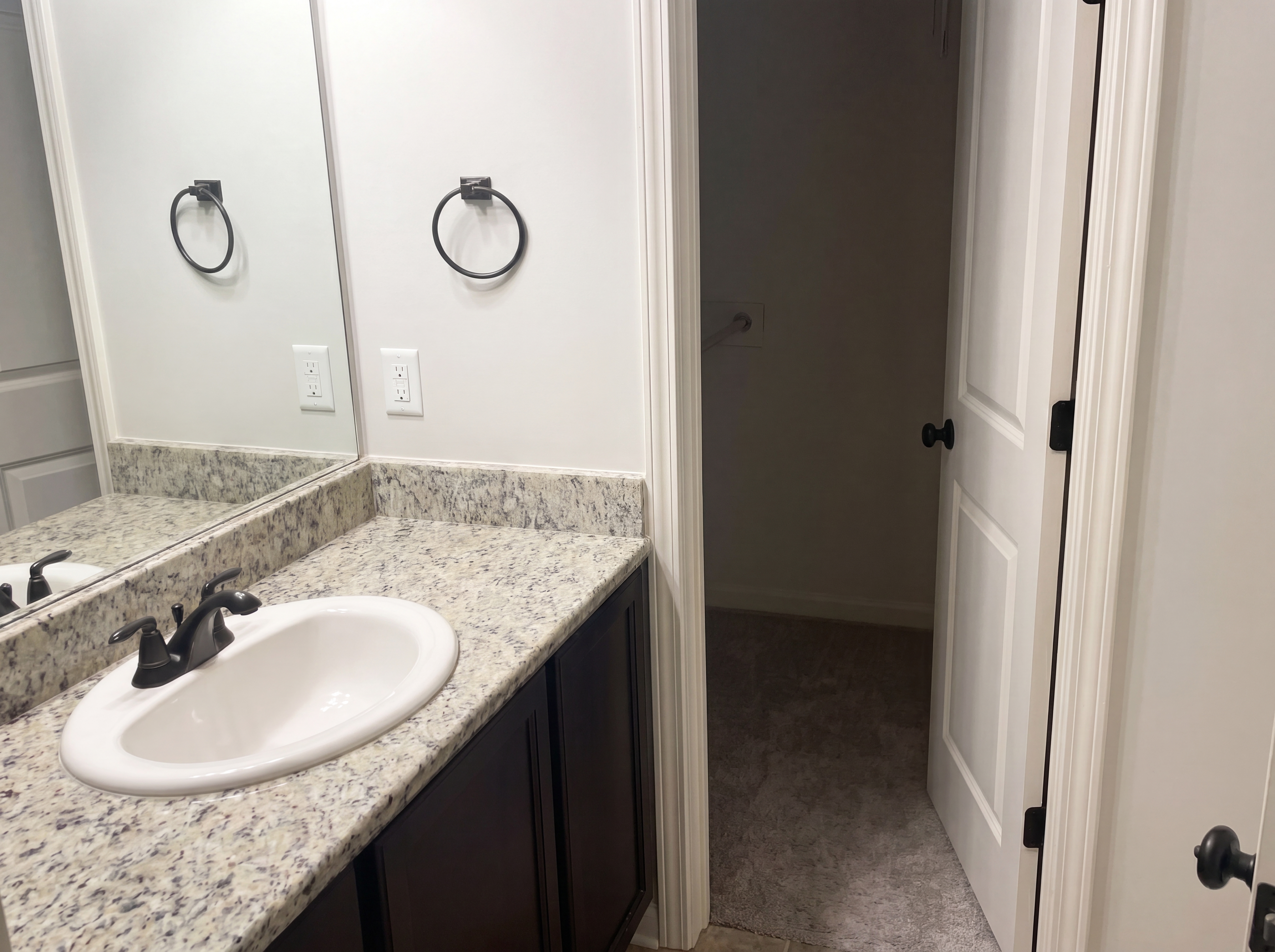 Photo 11 of 15 of 402 Cypress Garden Dr, Houma, LA