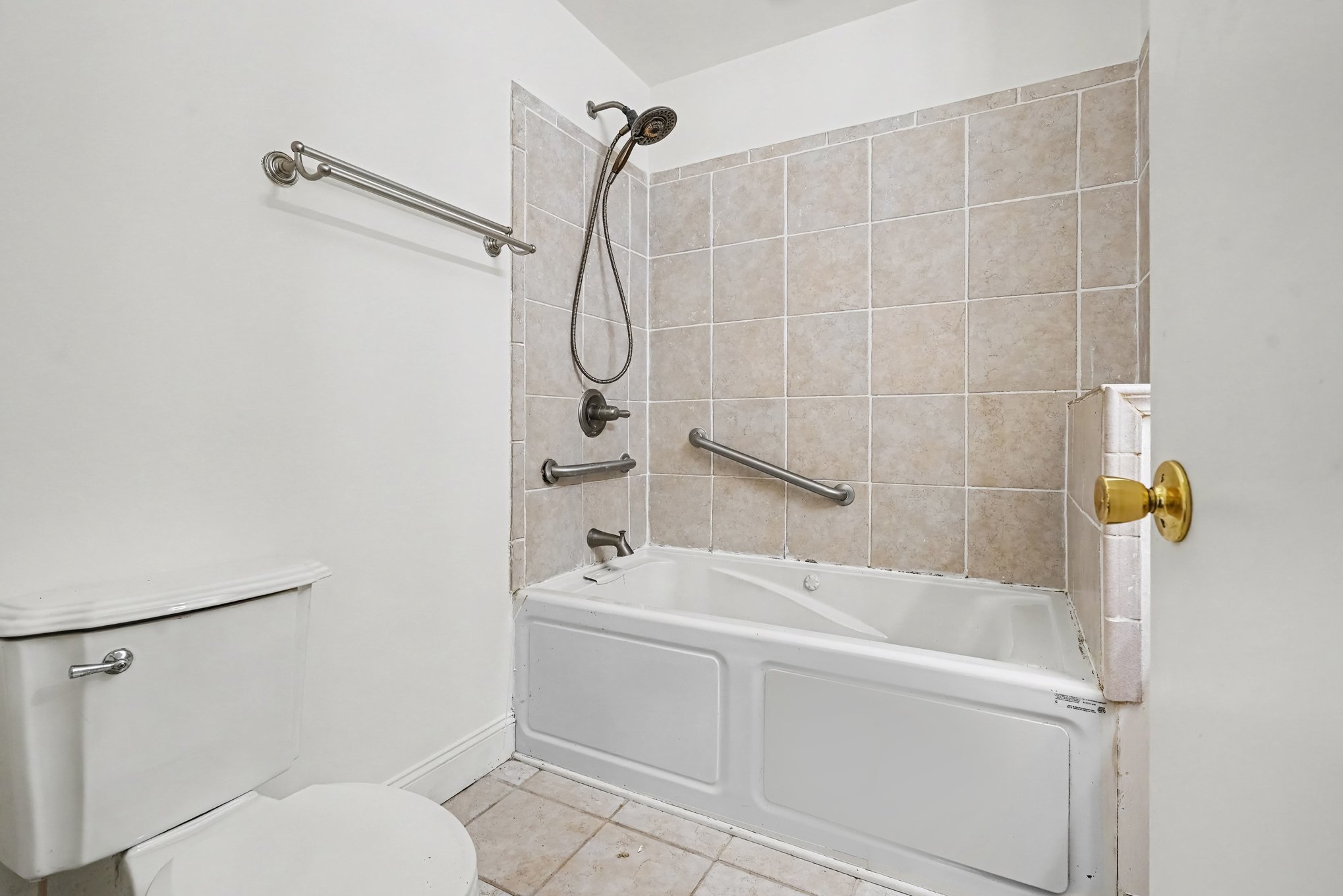Photo 16 of 19 of 169 Montview Cir, Brevard, NC