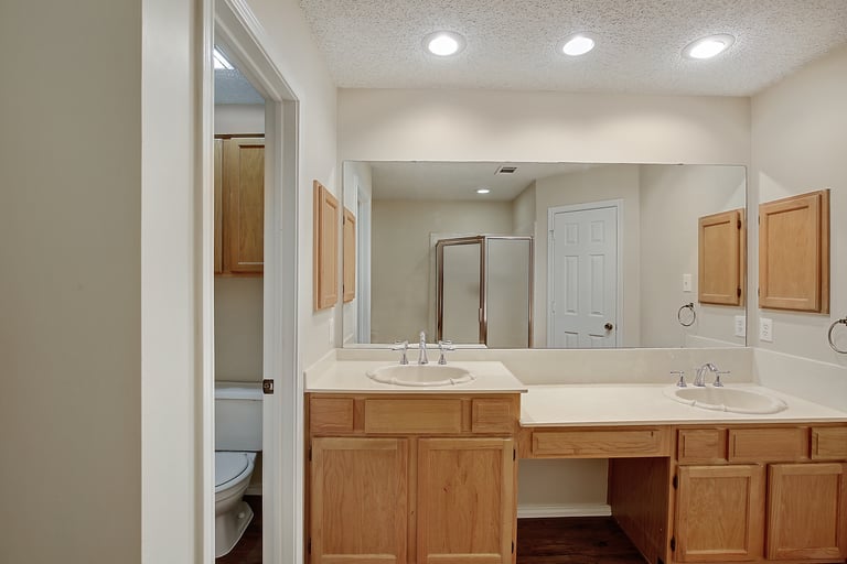 Photo 23 of 31 - 2716 Poplar Spring Rd, Fort Worth, TX 76123