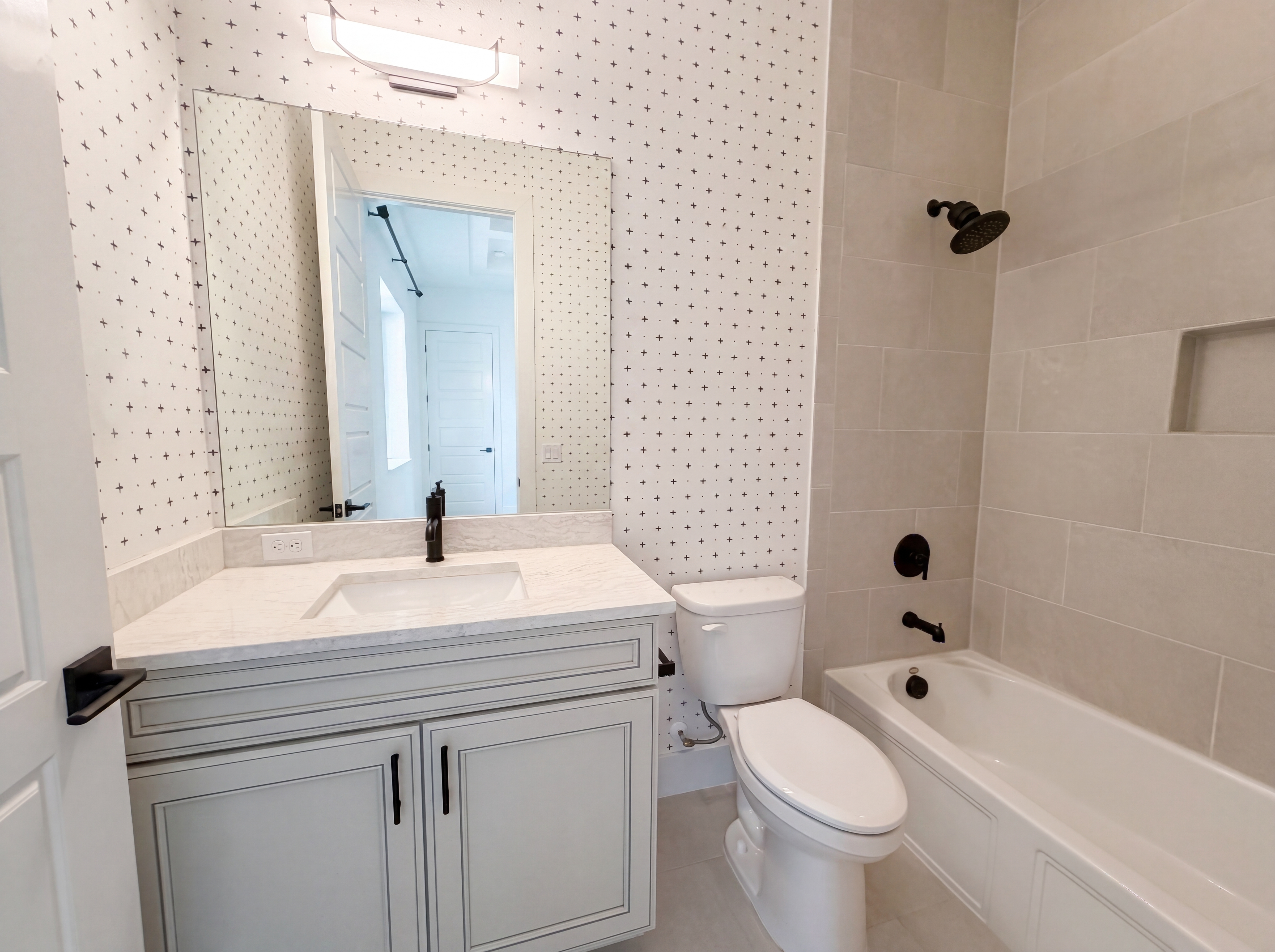Photo 10 of 43 of 5911 Redbay Blvd, Bradenton, FL