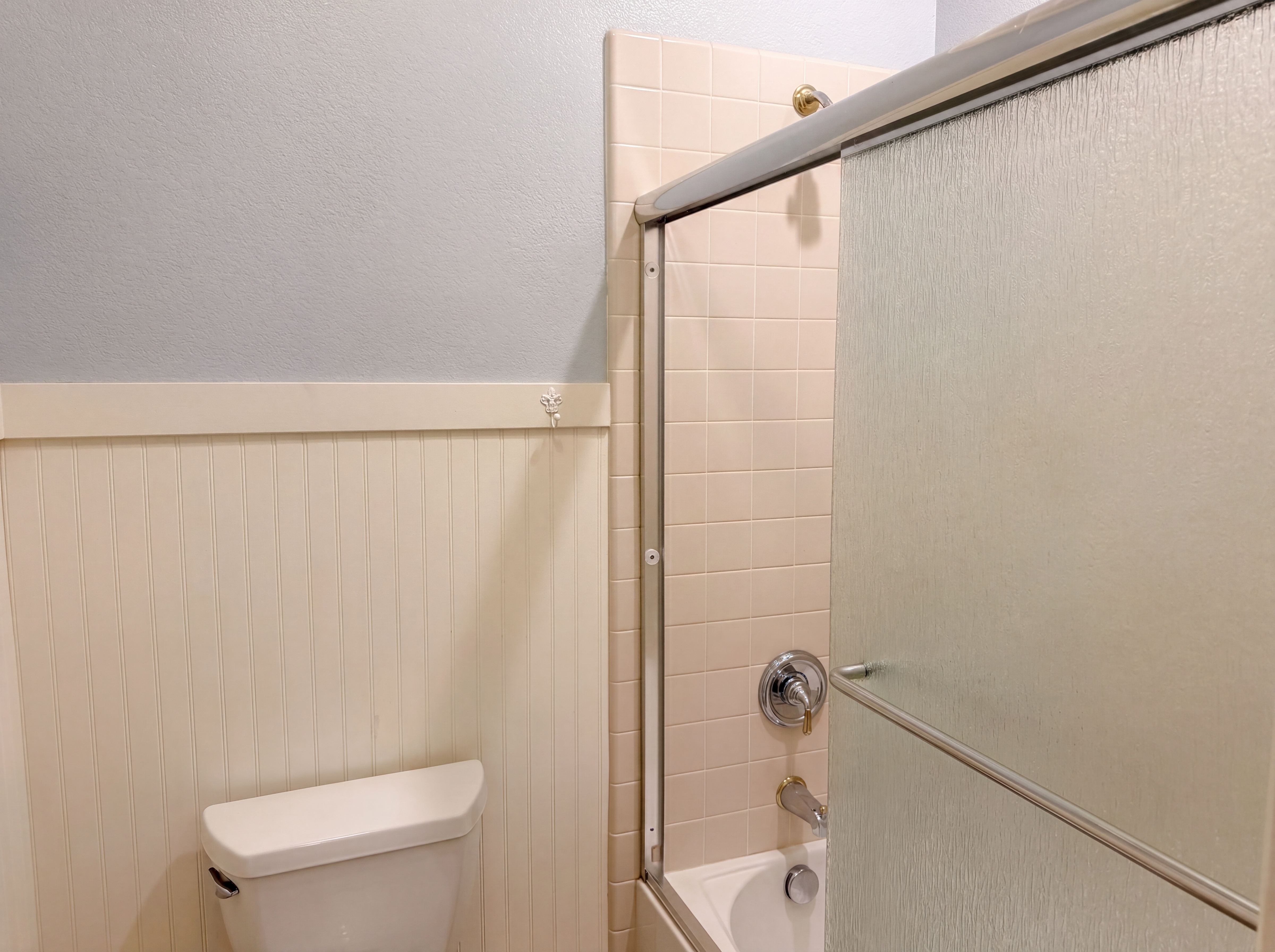 Photo 30 of 51 of 1401 Grey Owl Cir, Roseville, CA