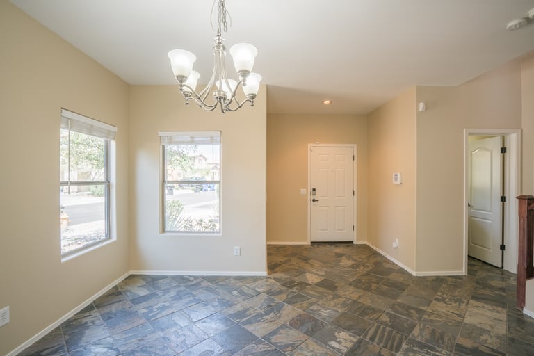 Photo 11 of 31 - 18563 W Fairway Dr, Surprise, AZ 85374