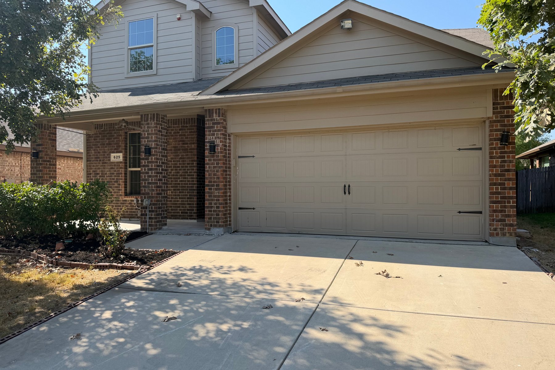 Photo 1 of 625 River Rock Dr