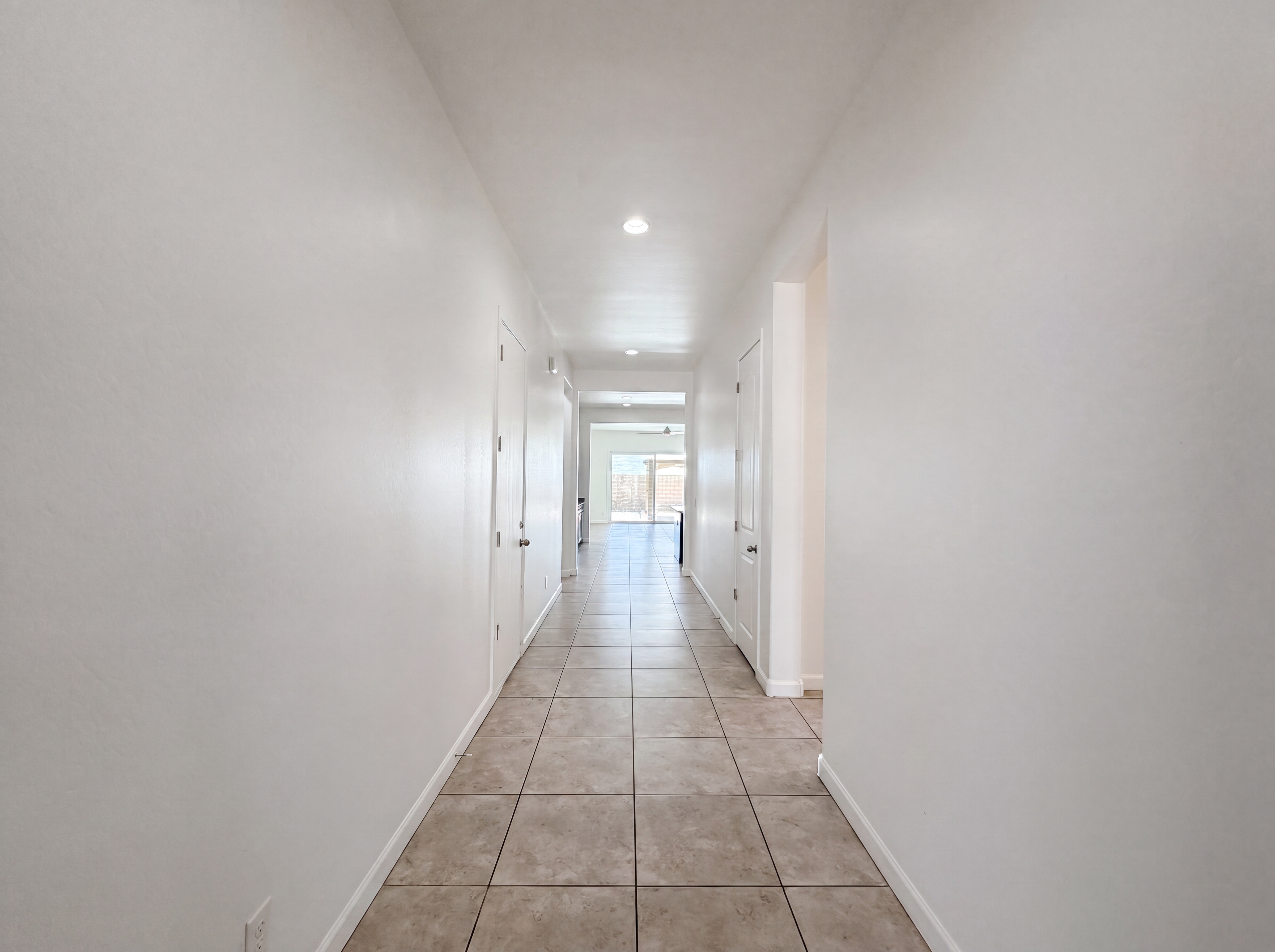 Photo 6 of 17 of 2528 N Comiskey Dr, Florence, AZ