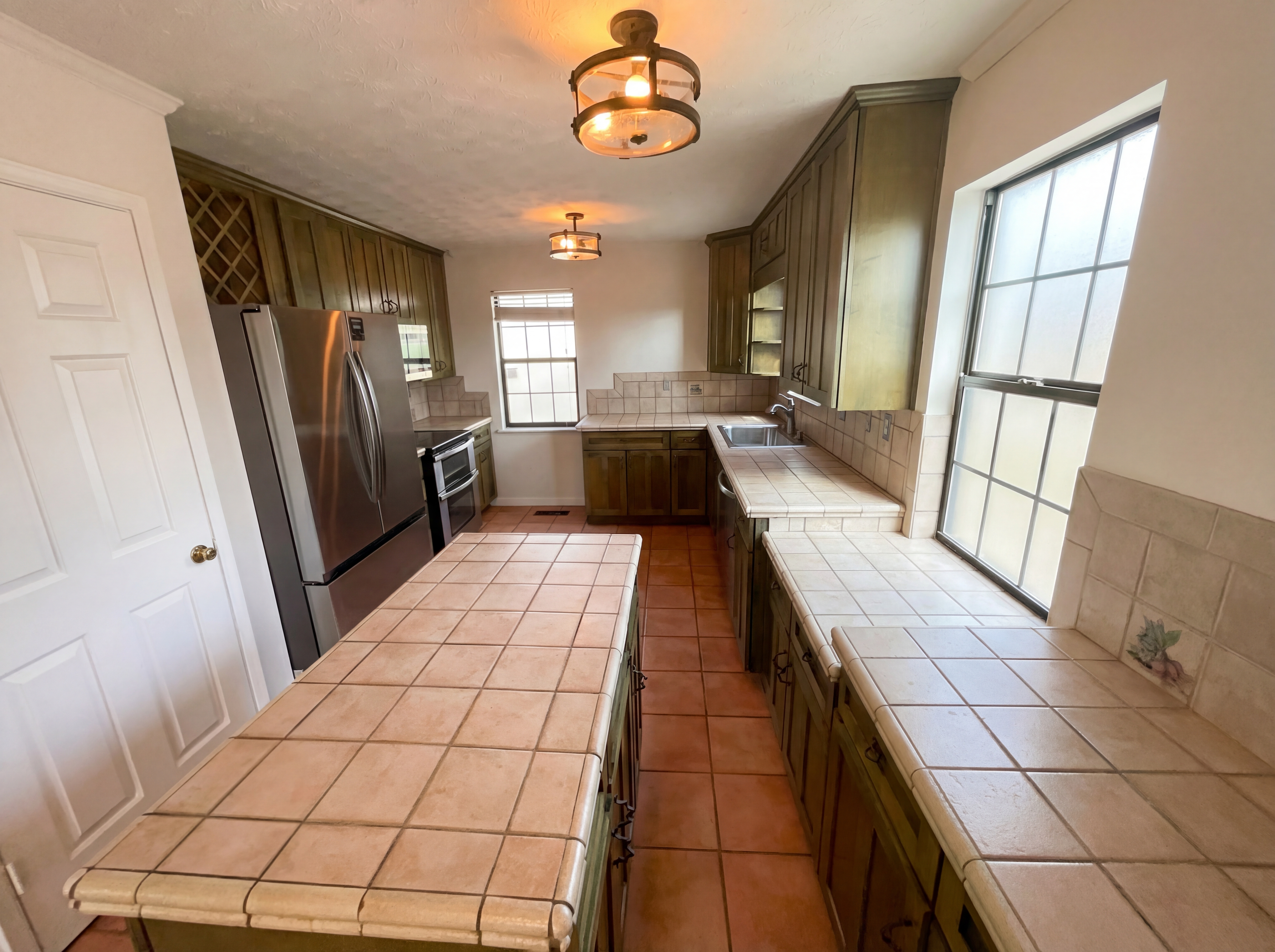 Photo 2 of 21 of 3181 Cedardale Dr, Douglasville, GA
