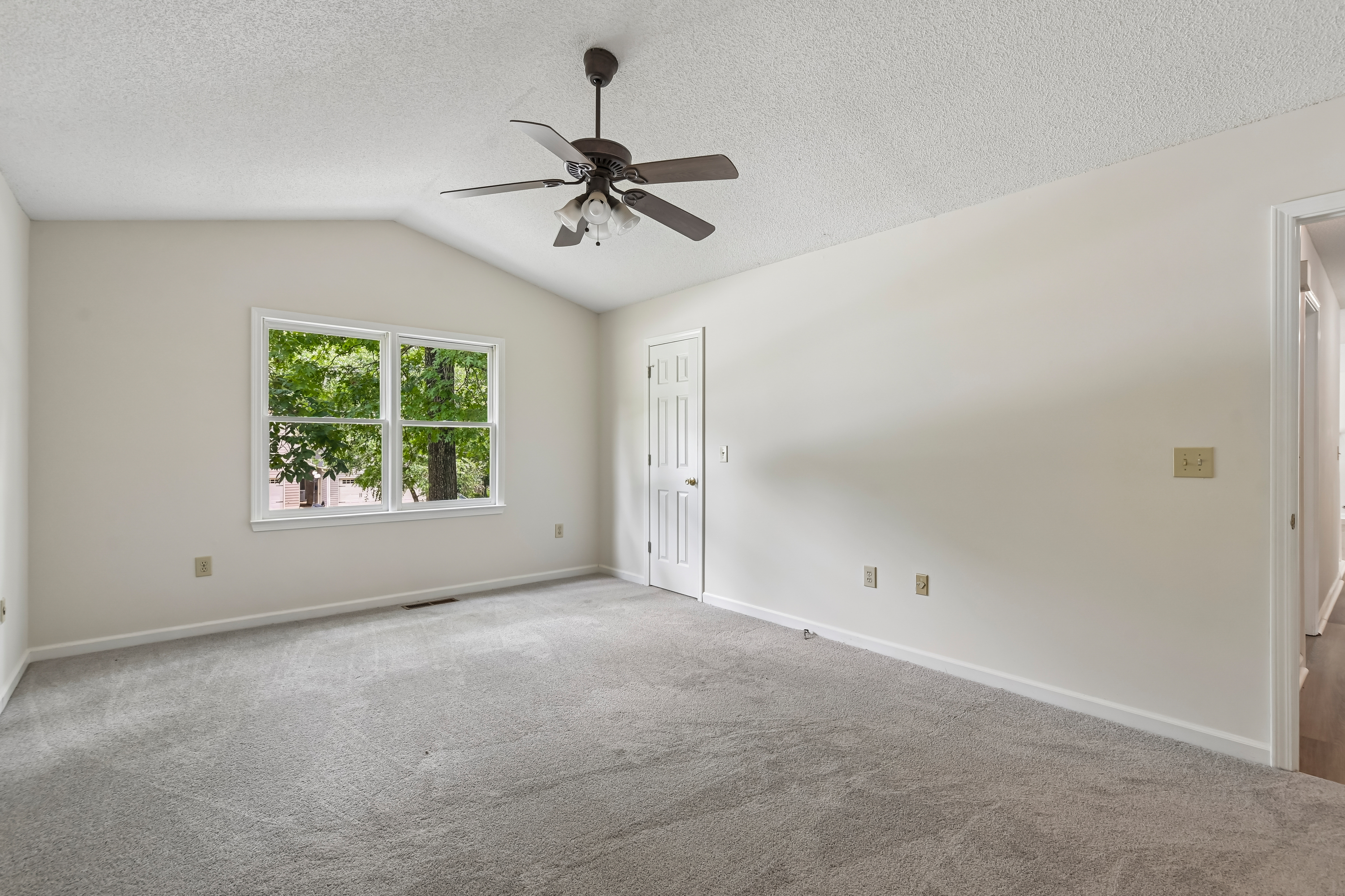 Photo 24 of 44 of 18 Misty Ridge Pl, Hiram, GA